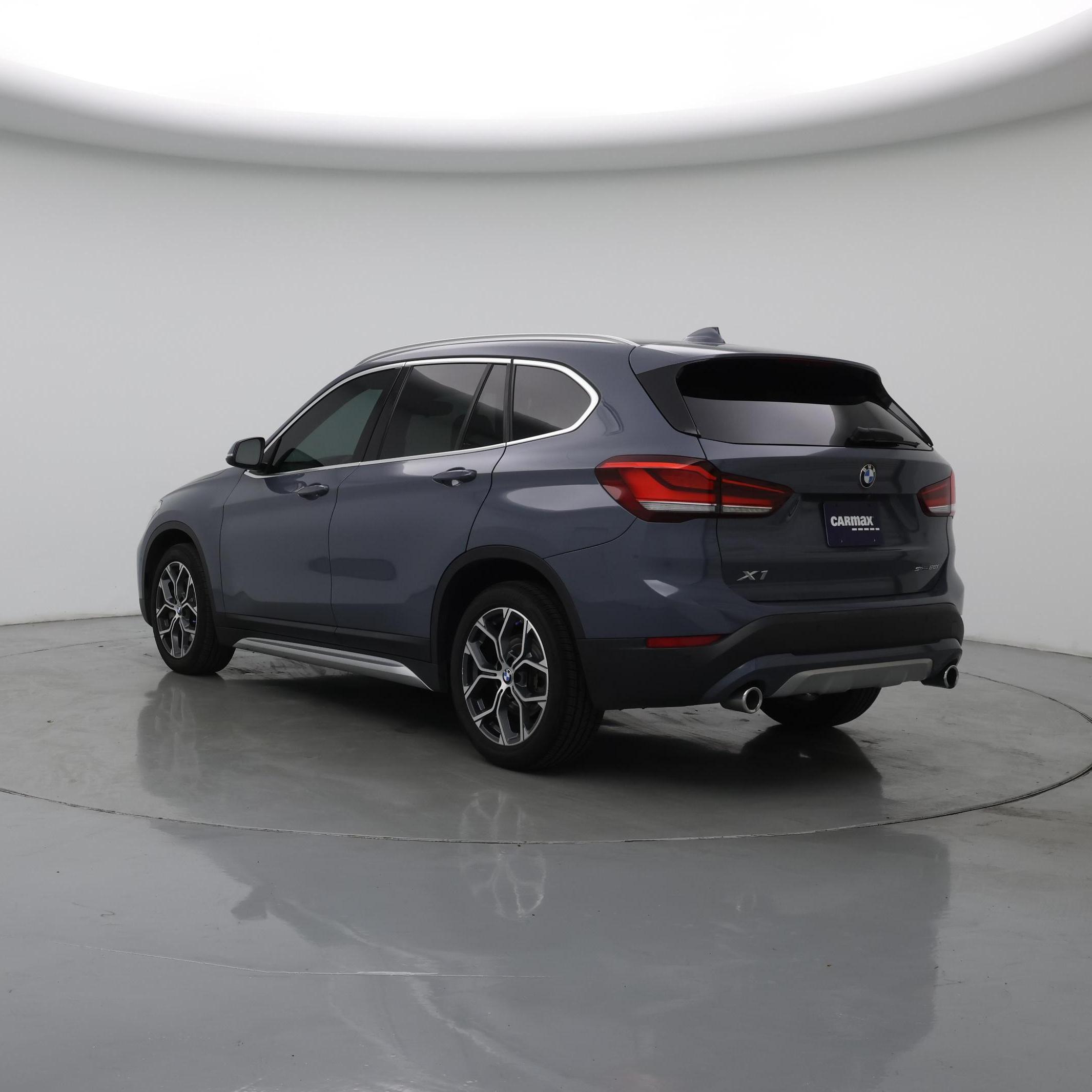 Thumbnail: 2021 BMW X1 - 2