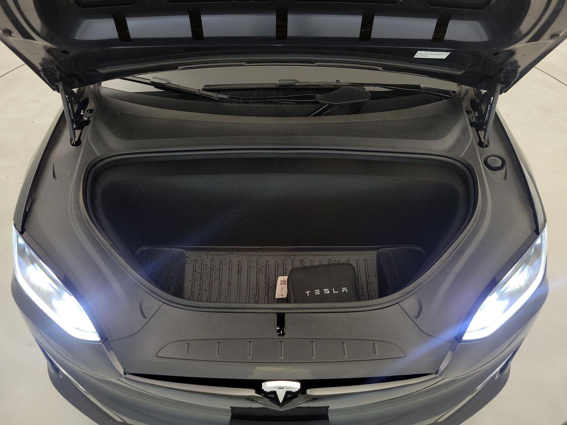 Thumbnail: 2025 Tesla Model X - 20