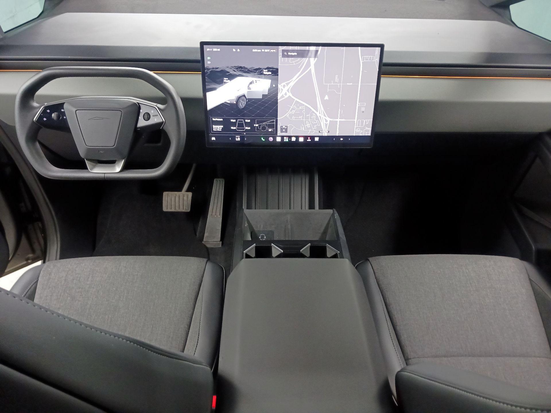 Thumbnail: 2025 Tesla Cybertruck - 9