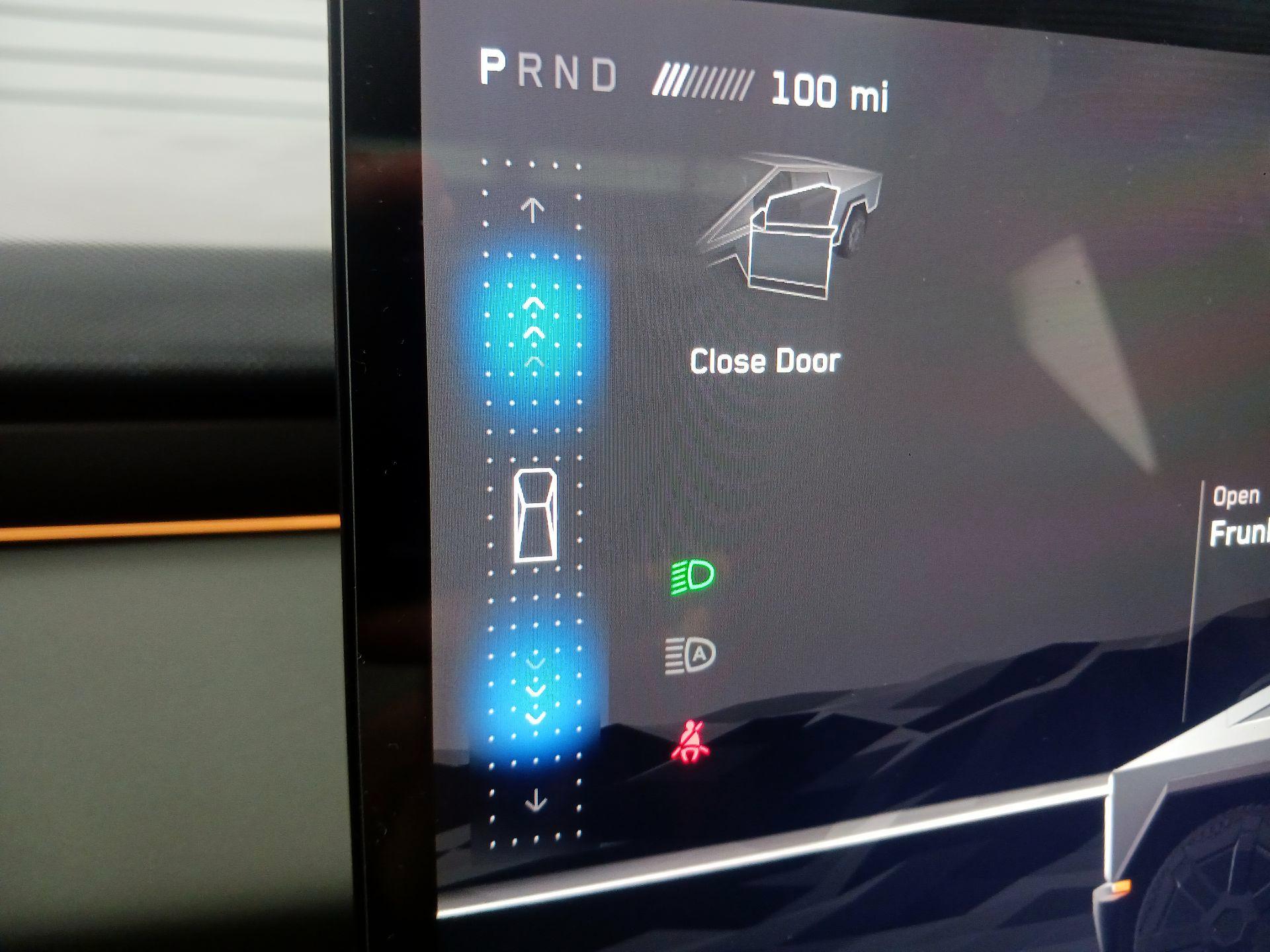 Thumbnail: 2025 Tesla Cybertruck - 17