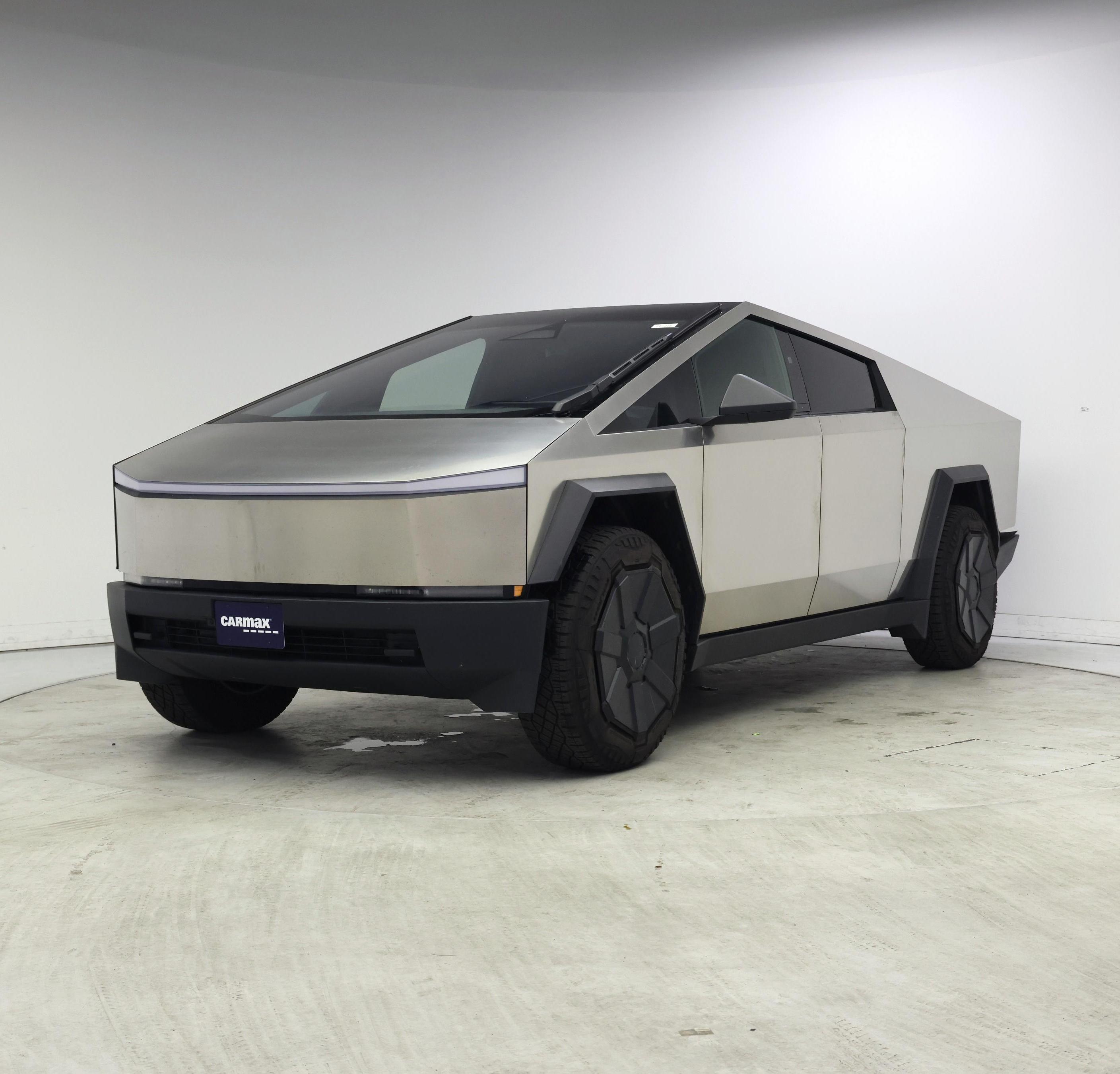 Thumbnail: 2025 Tesla Cybertruck - 4
