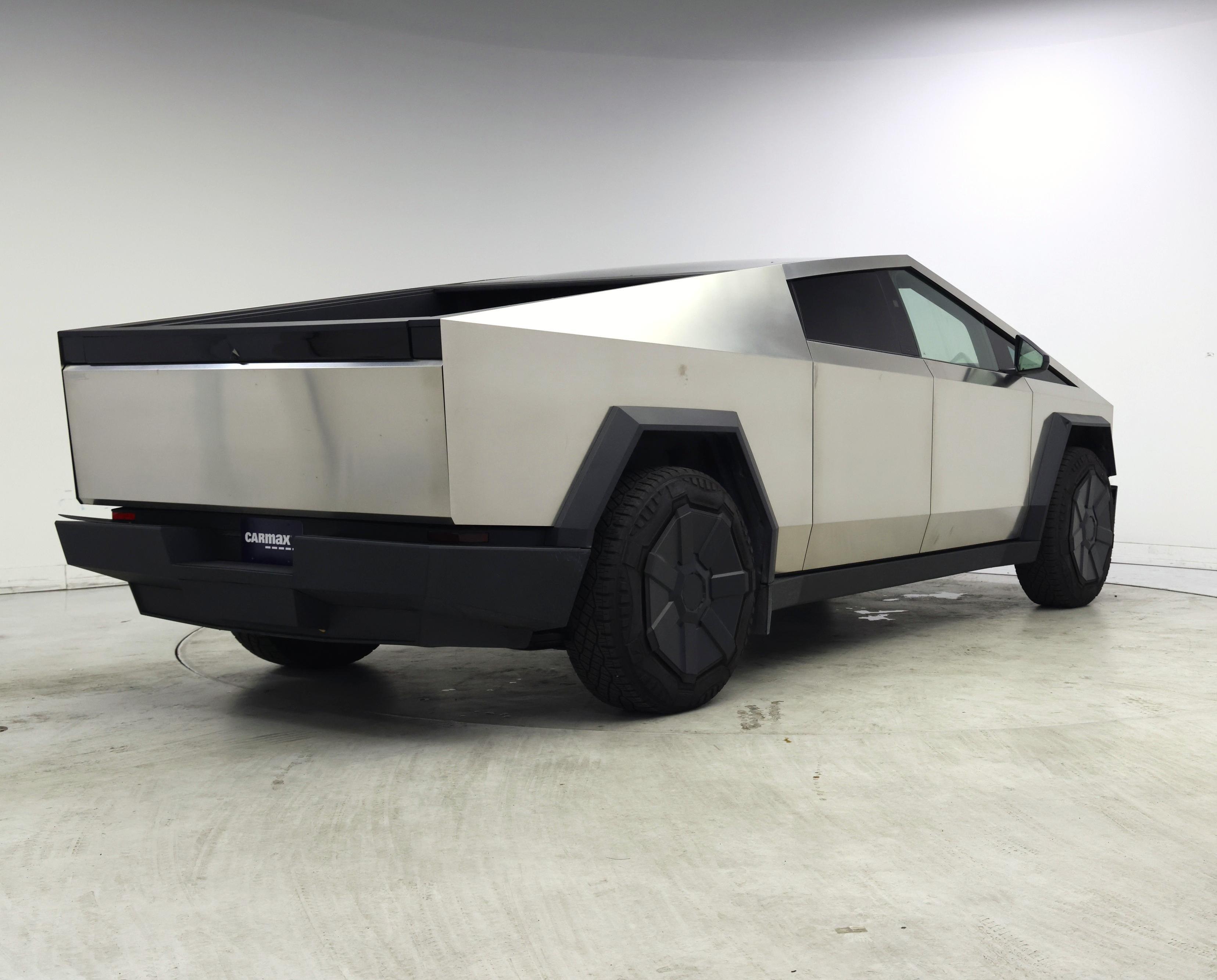 Thumbnail: 2025 Tesla Cybertruck - 8