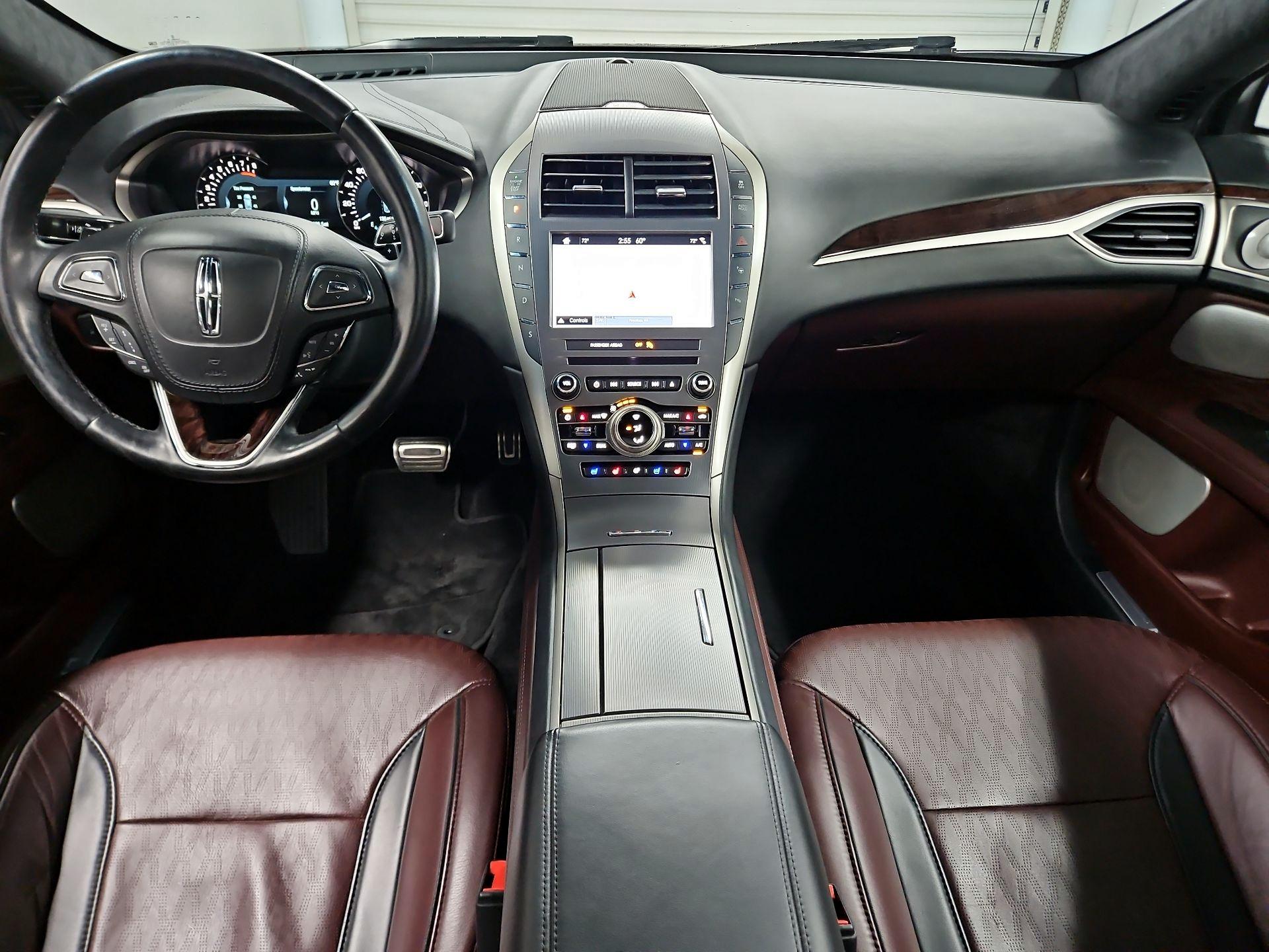 Thumbnail: 2017 Lincoln MKZ - 9