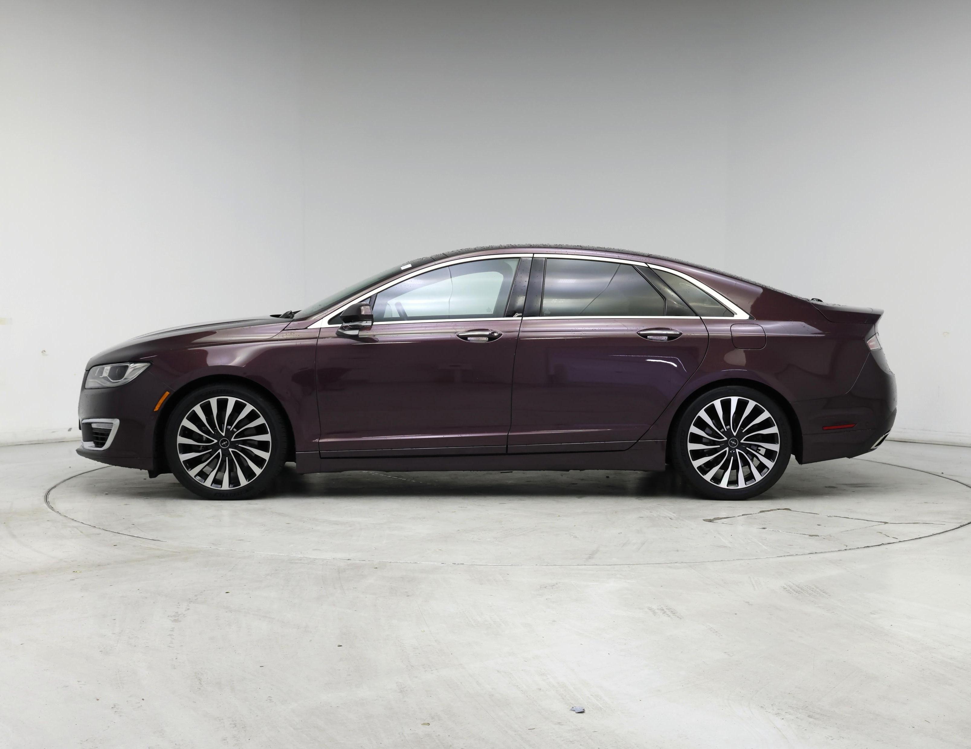 Thumbnail: 2017 Lincoln MKZ - 3