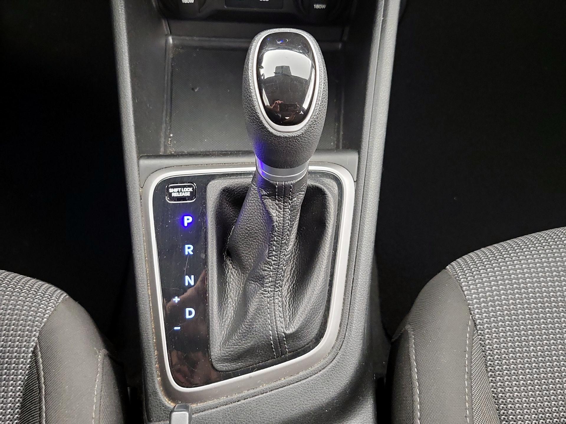 Thumbnail: 2021 Hyundai Accent - 17