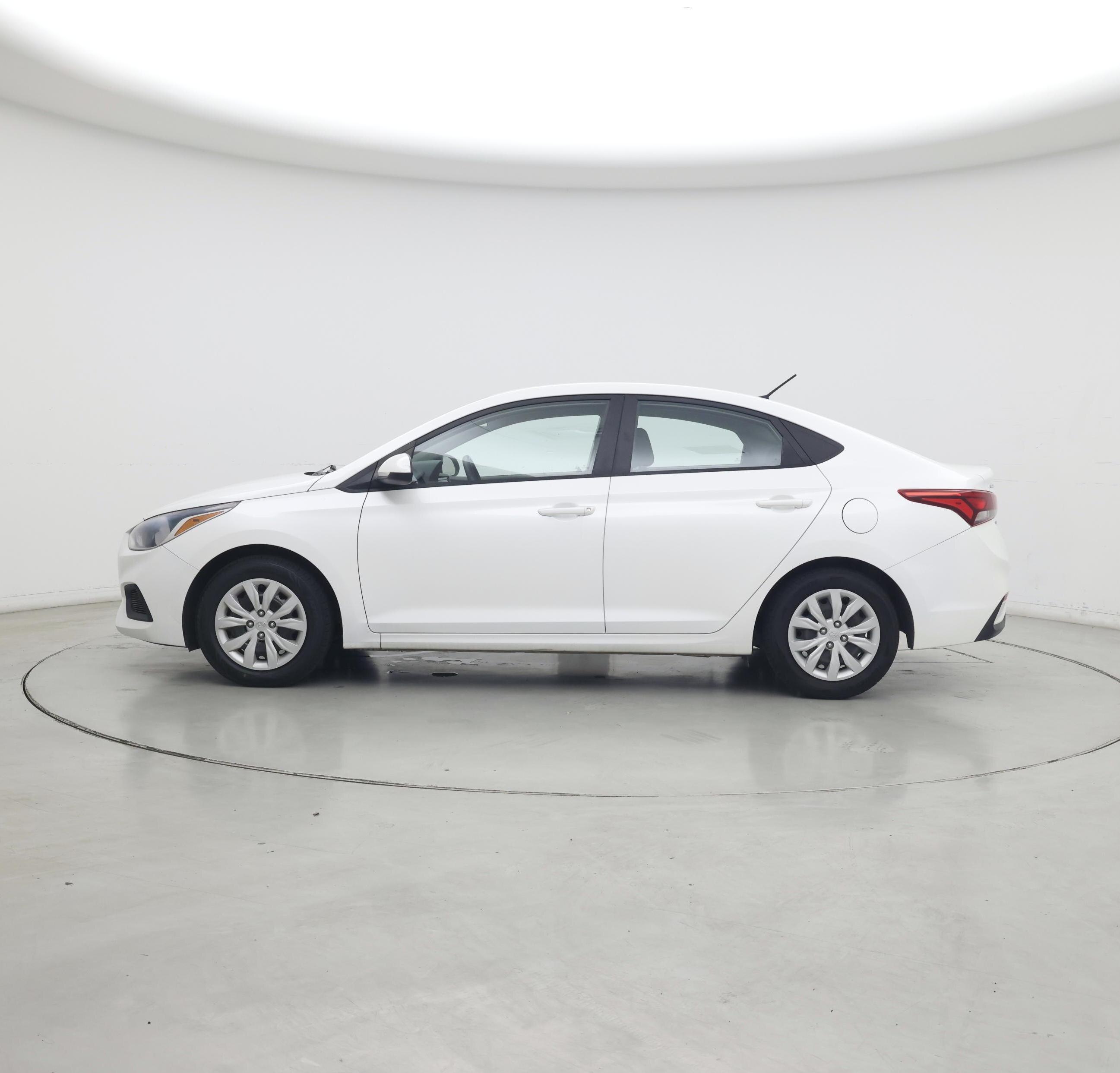 Thumbnail: 2021 Hyundai Accent - 3