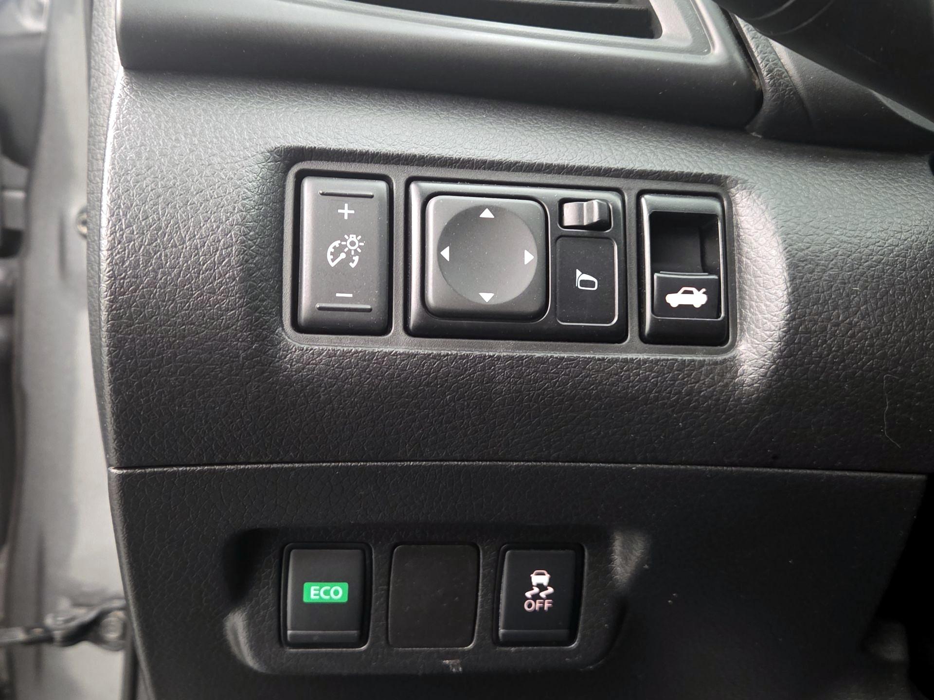 Thumbnail: 2019 Nissan Sentra - 13