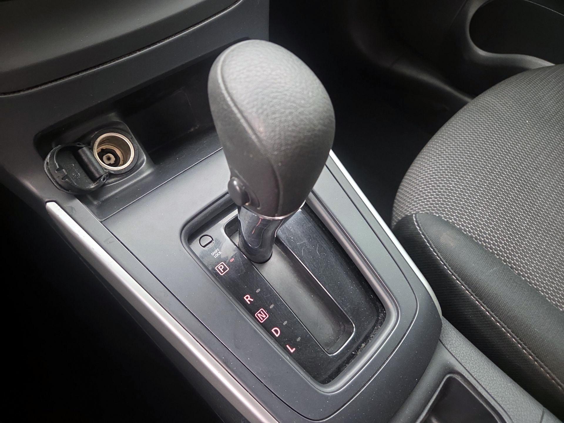 Thumbnail: 2019 Nissan Sentra - 17