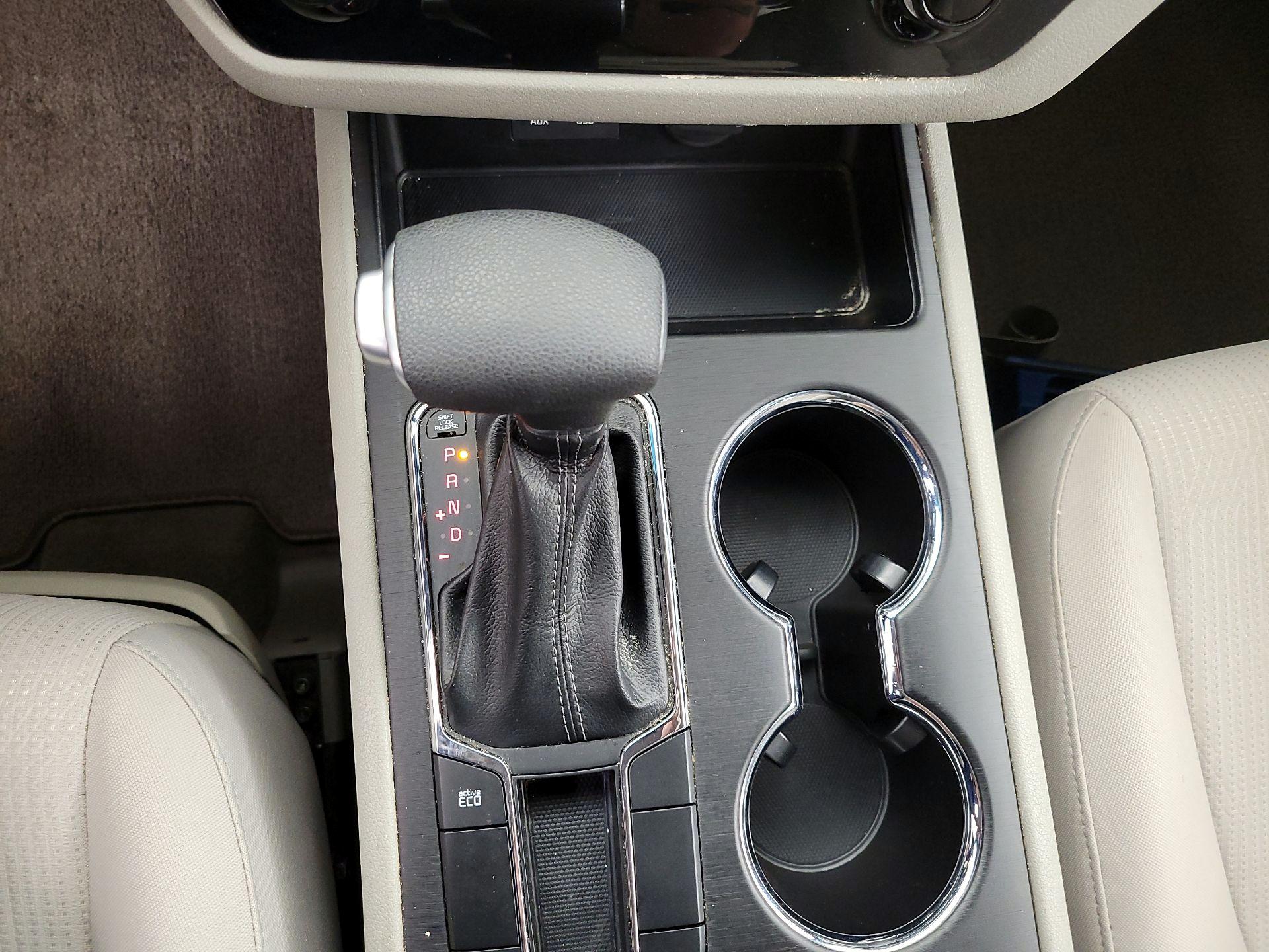 Thumbnail: 2019 Kia Sedona - 17