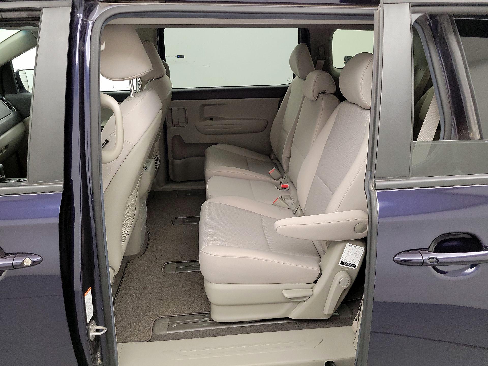 Thumbnail: 2019 Kia Sedona - 19