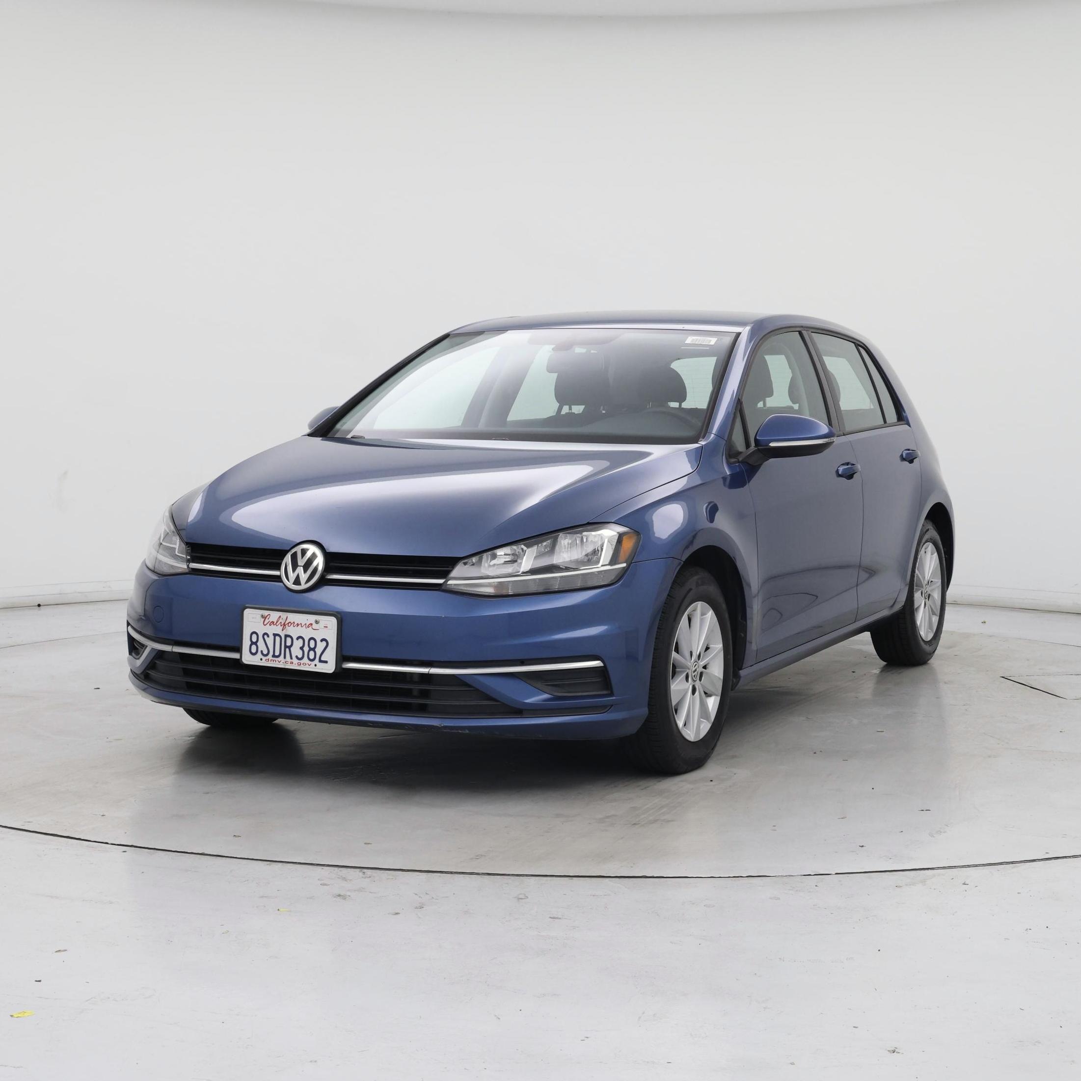 Thumbnail: 2019 Volkswagen Golf - 4