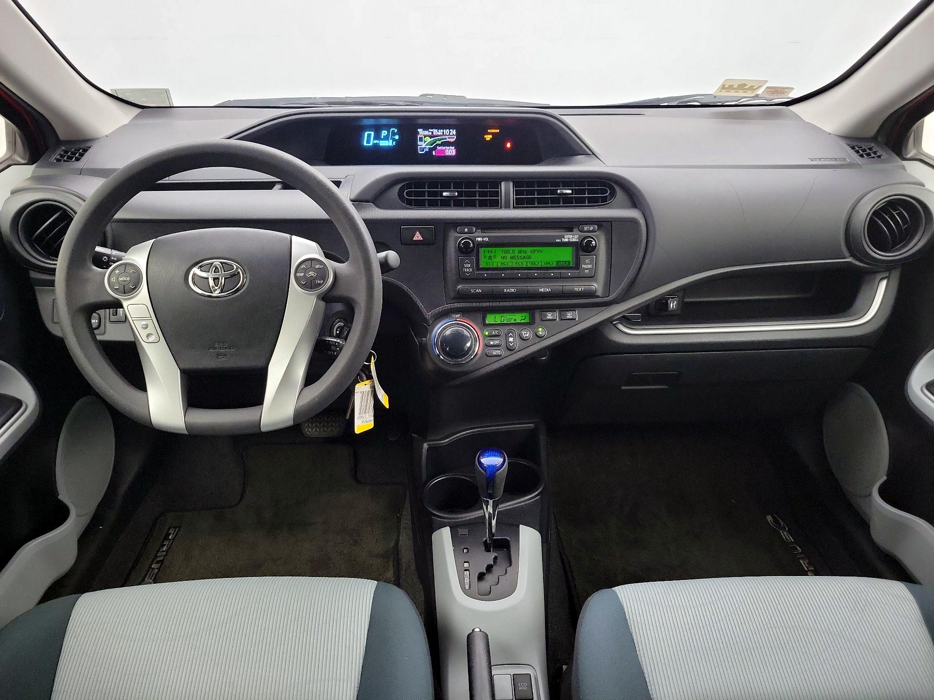 Thumbnail: 2014 Toyota Prius c - 9