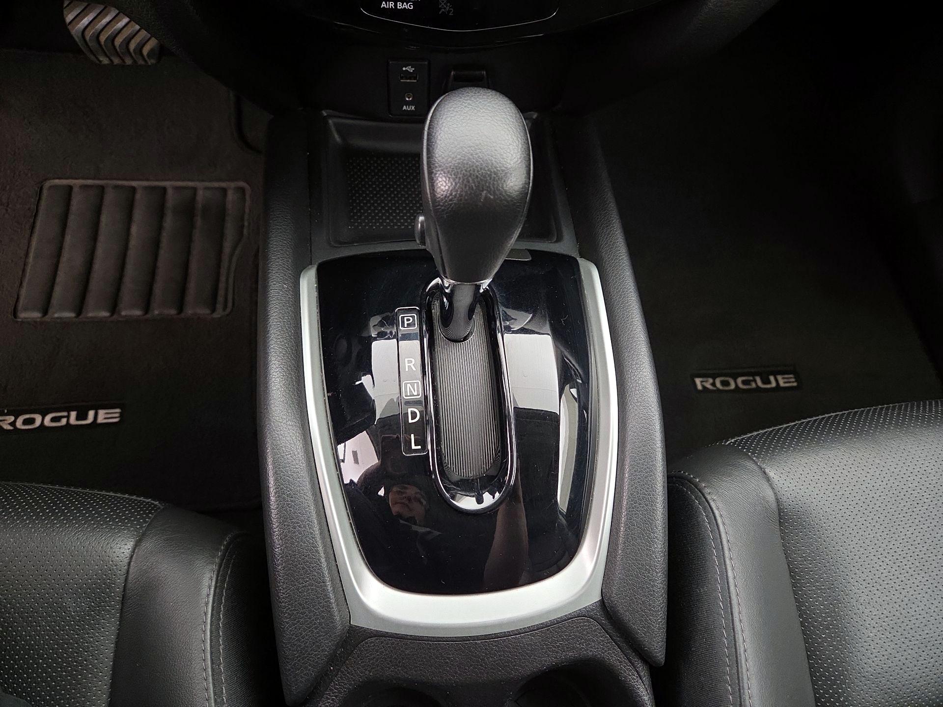 Thumbnail: 2014 Nissan Rogue - 17