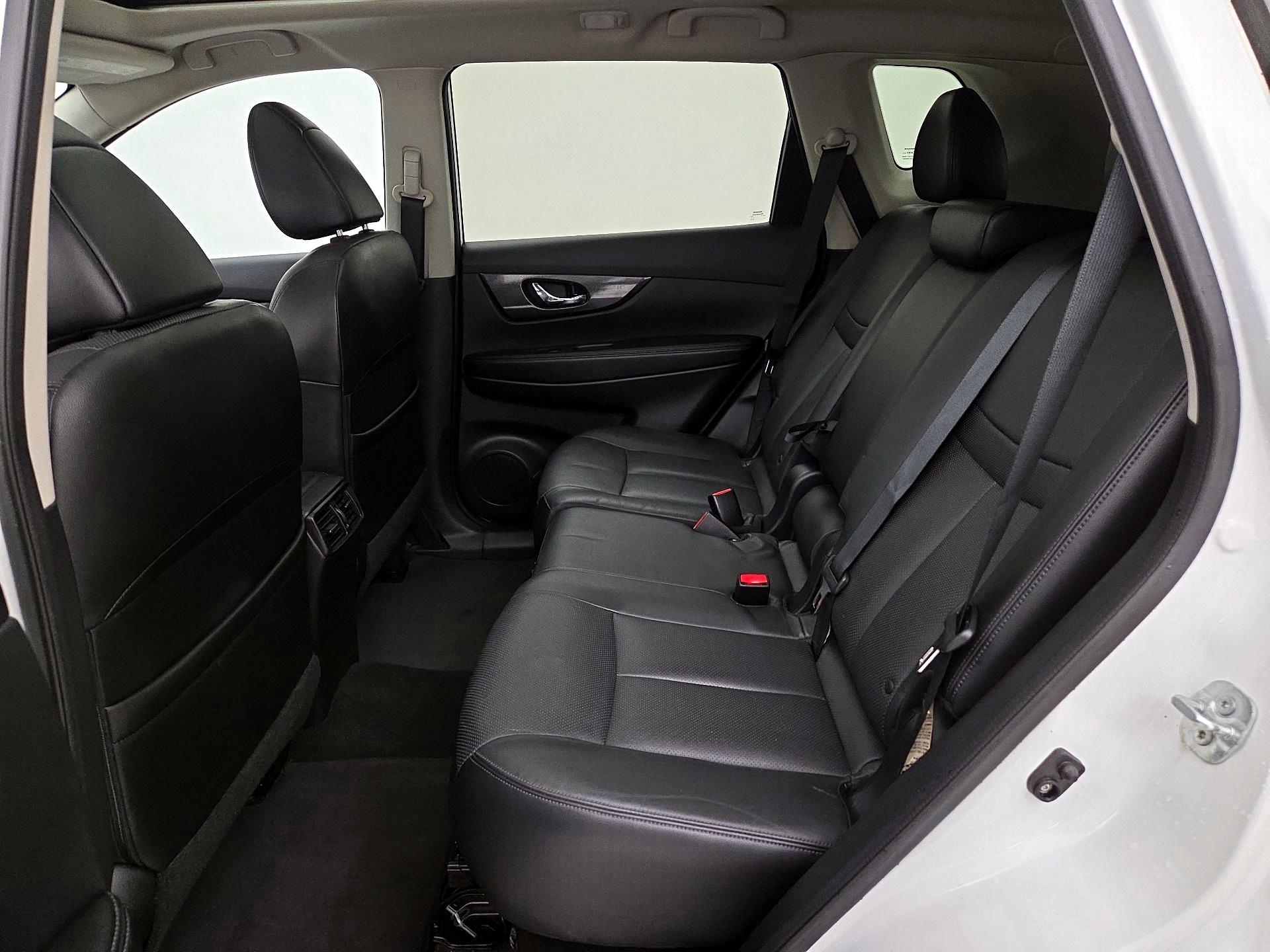 Thumbnail: 2014 Nissan Rogue - 20