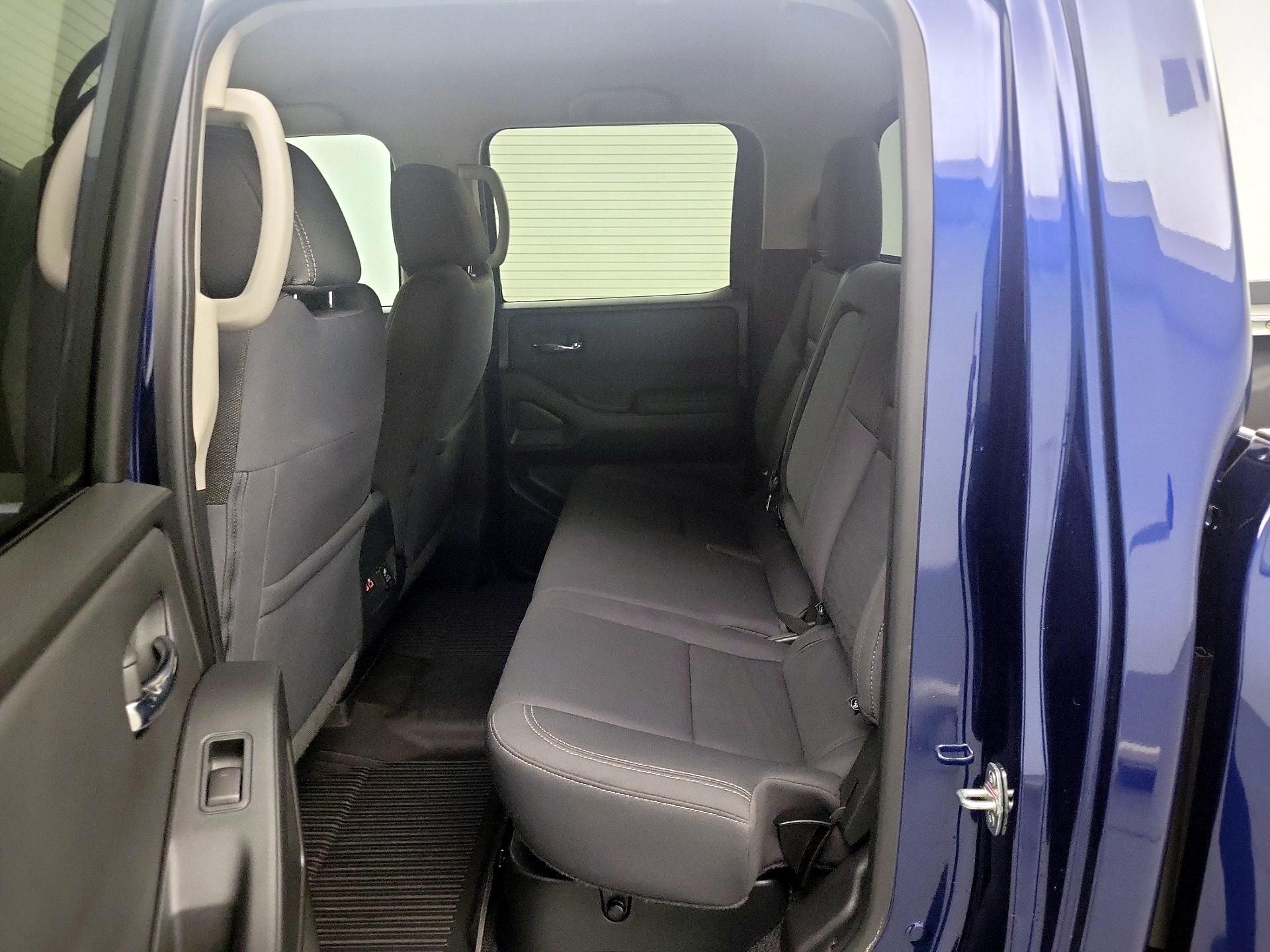Thumbnail: 2022 Nissan Frontier - 19