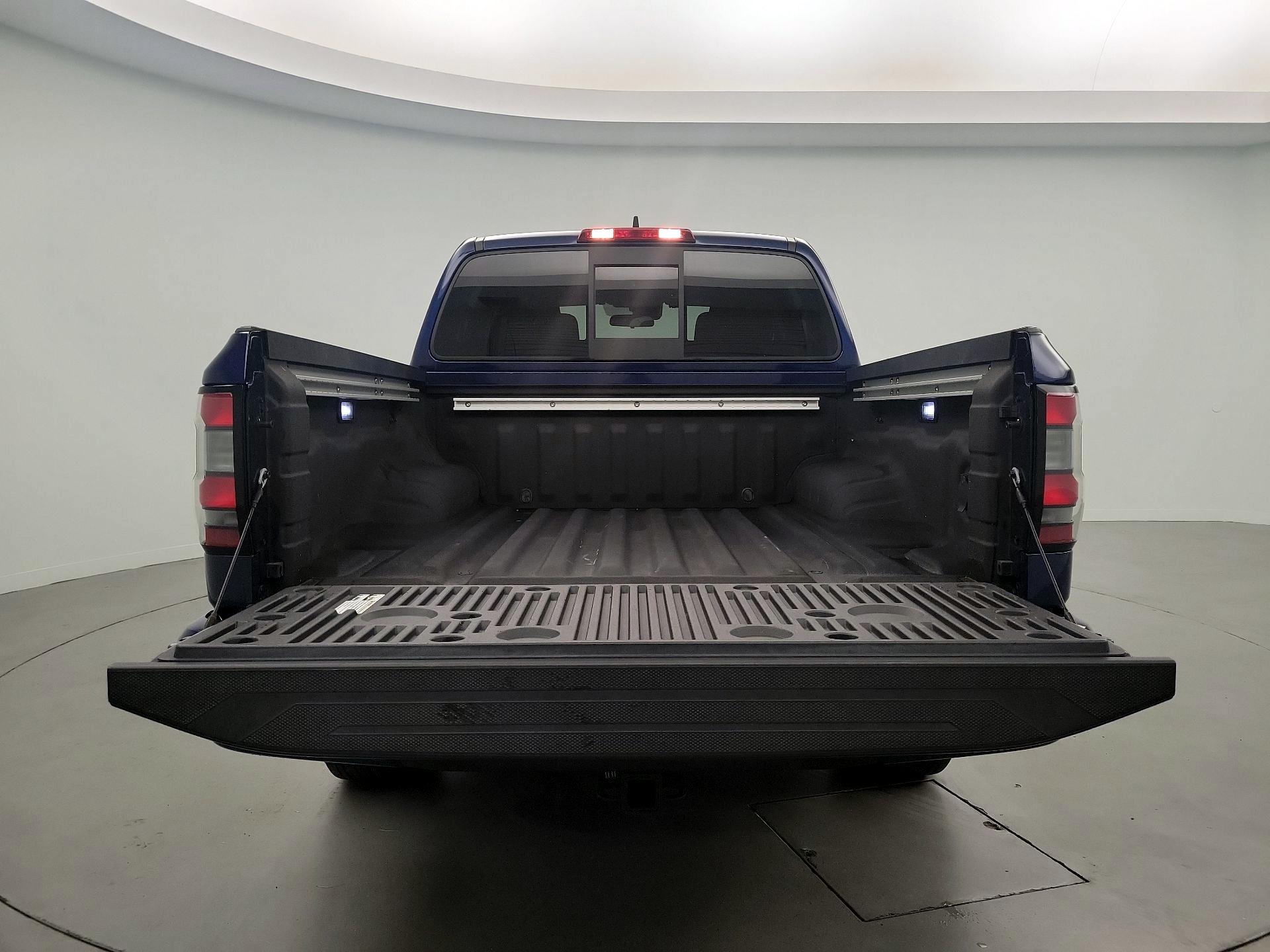 Thumbnail: 2022 Nissan Frontier - 20