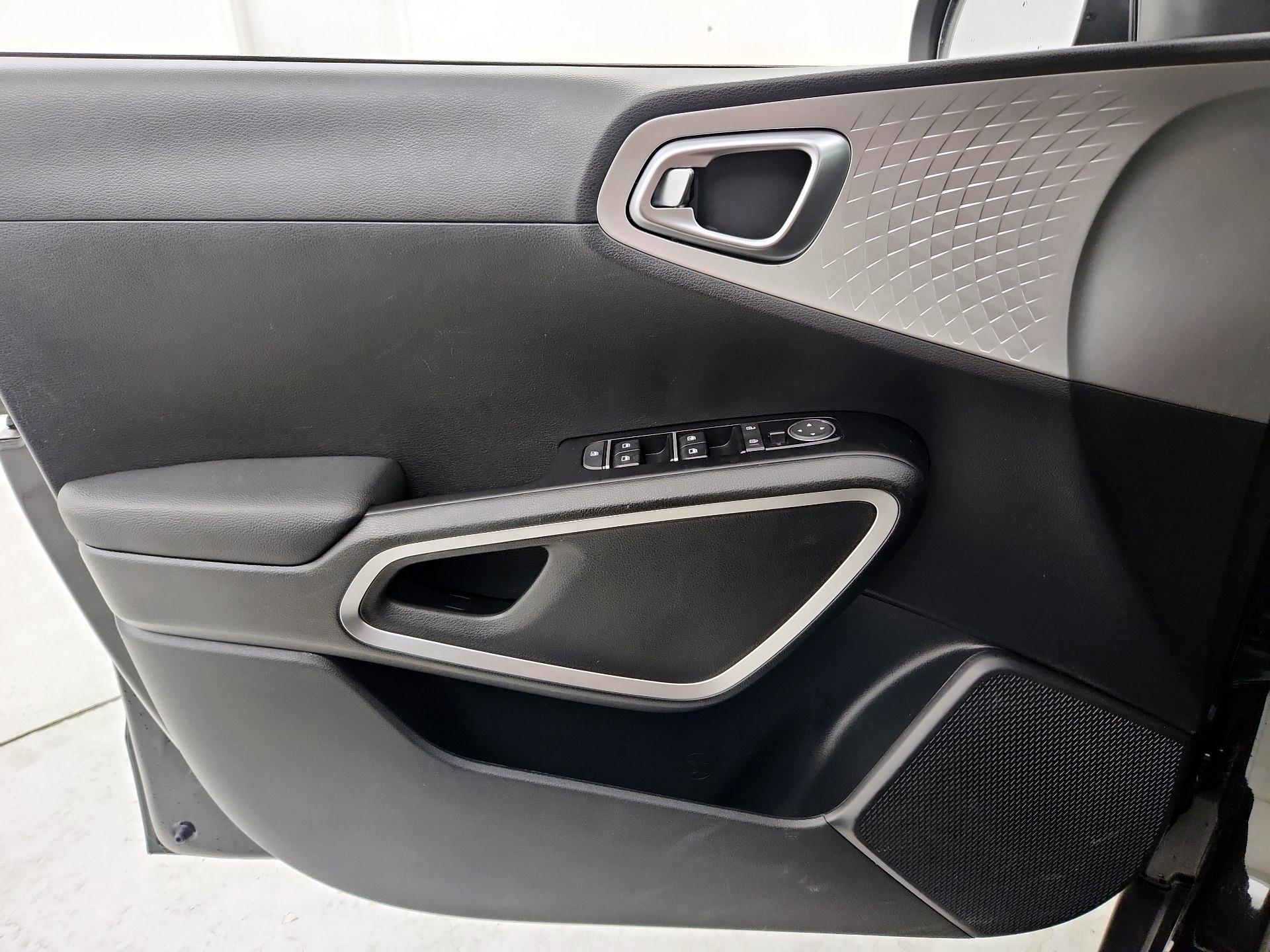Thumbnail: 2024 Kia Soul - 12