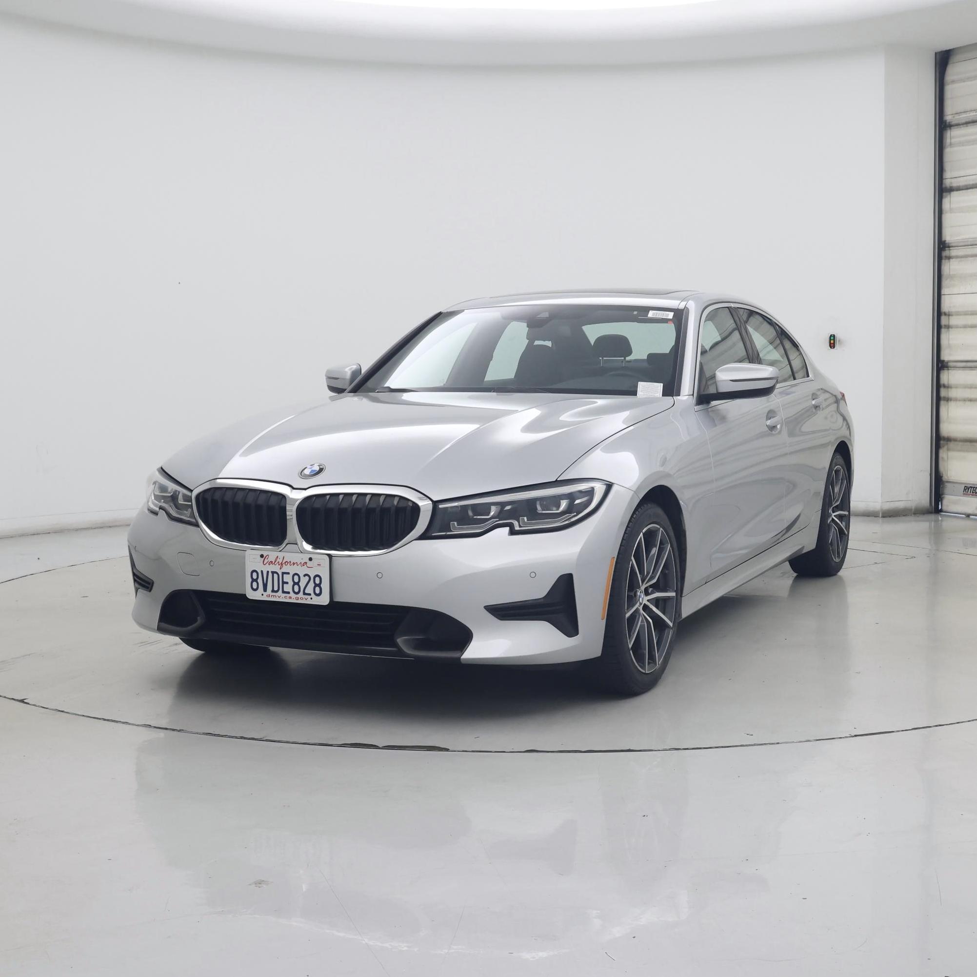 Thumbnail: 2019 BMW 3 Series - 4