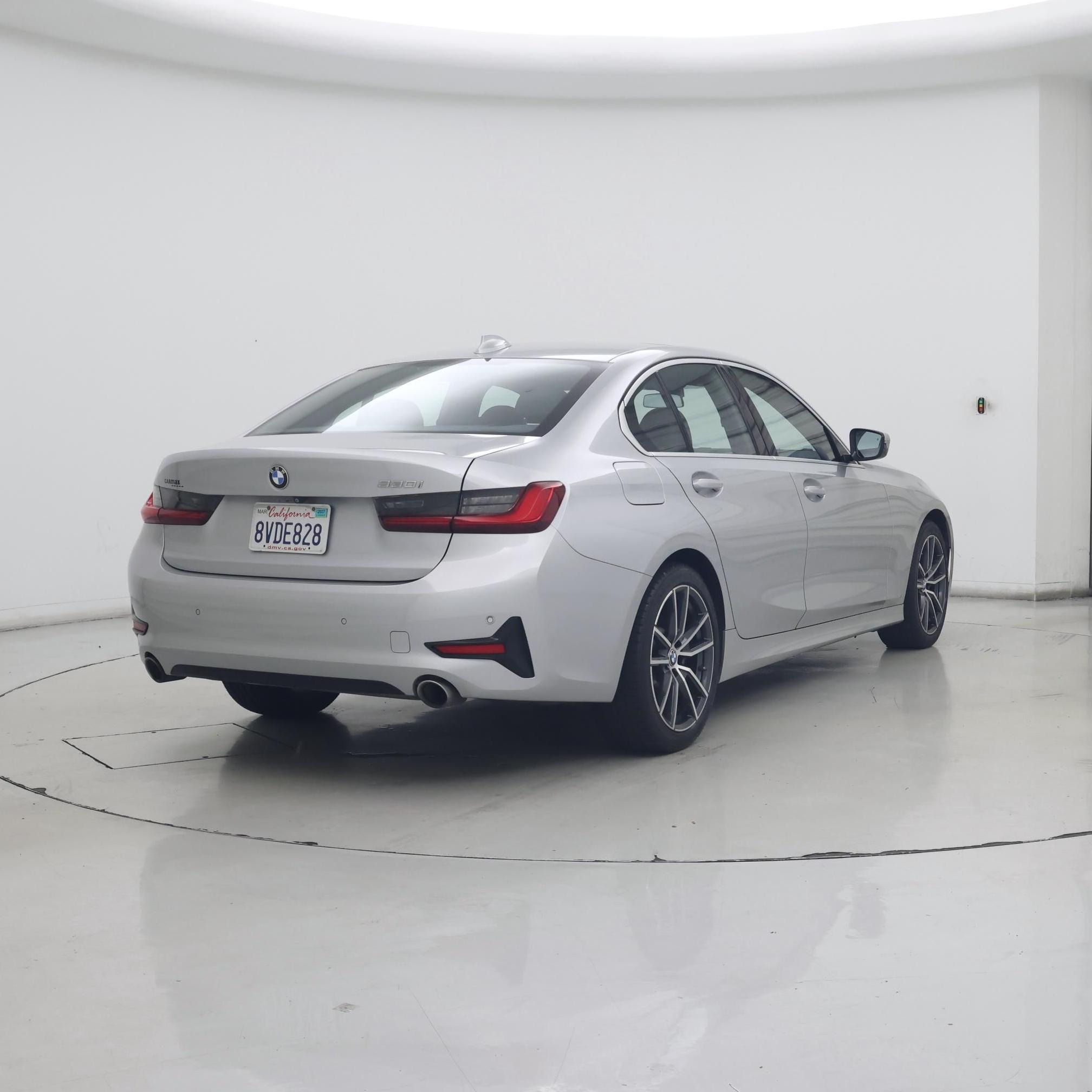 Thumbnail: 2019 BMW 3 Series - 8