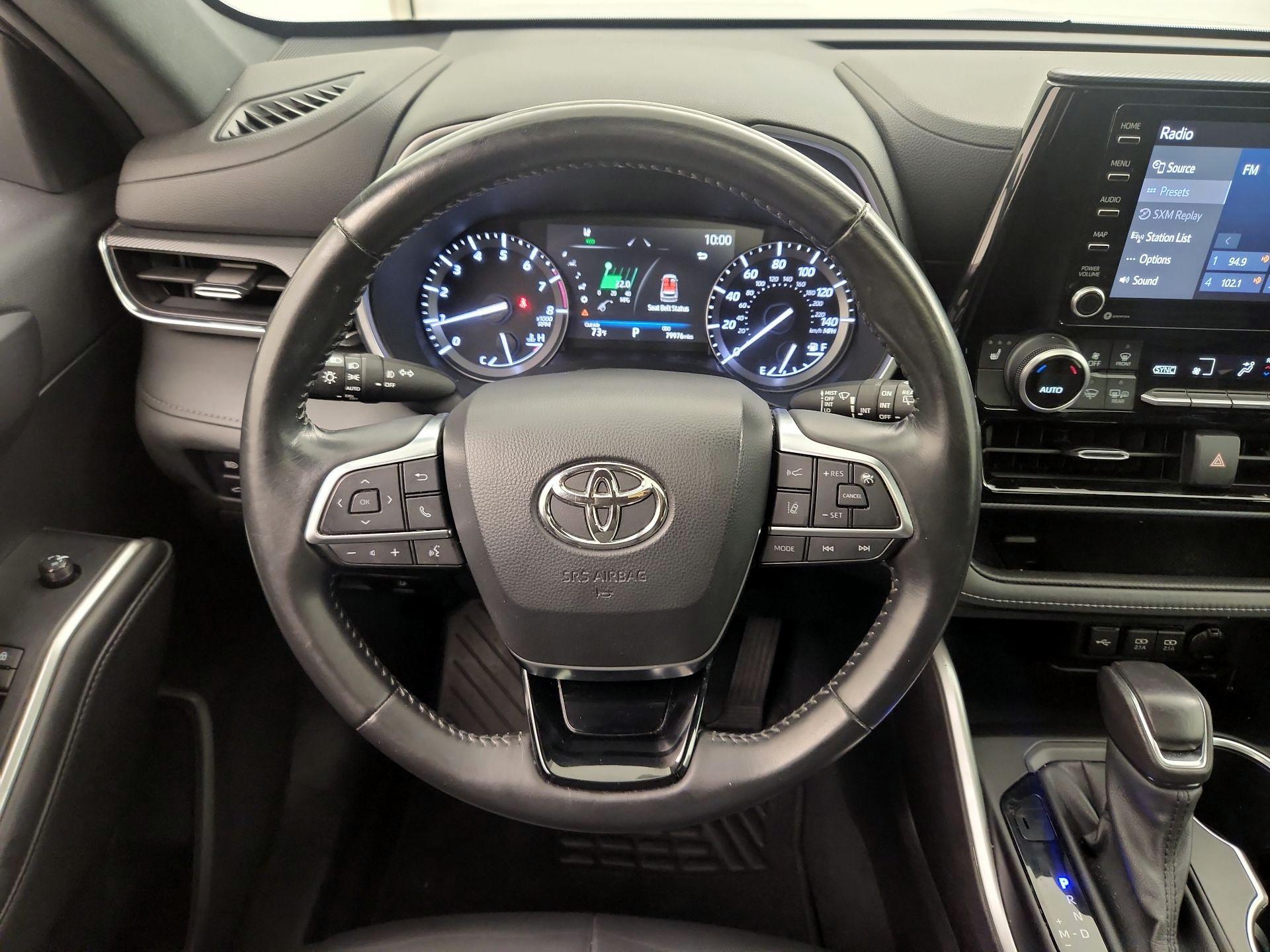Thumbnail: 2021 Toyota Highlander - 10