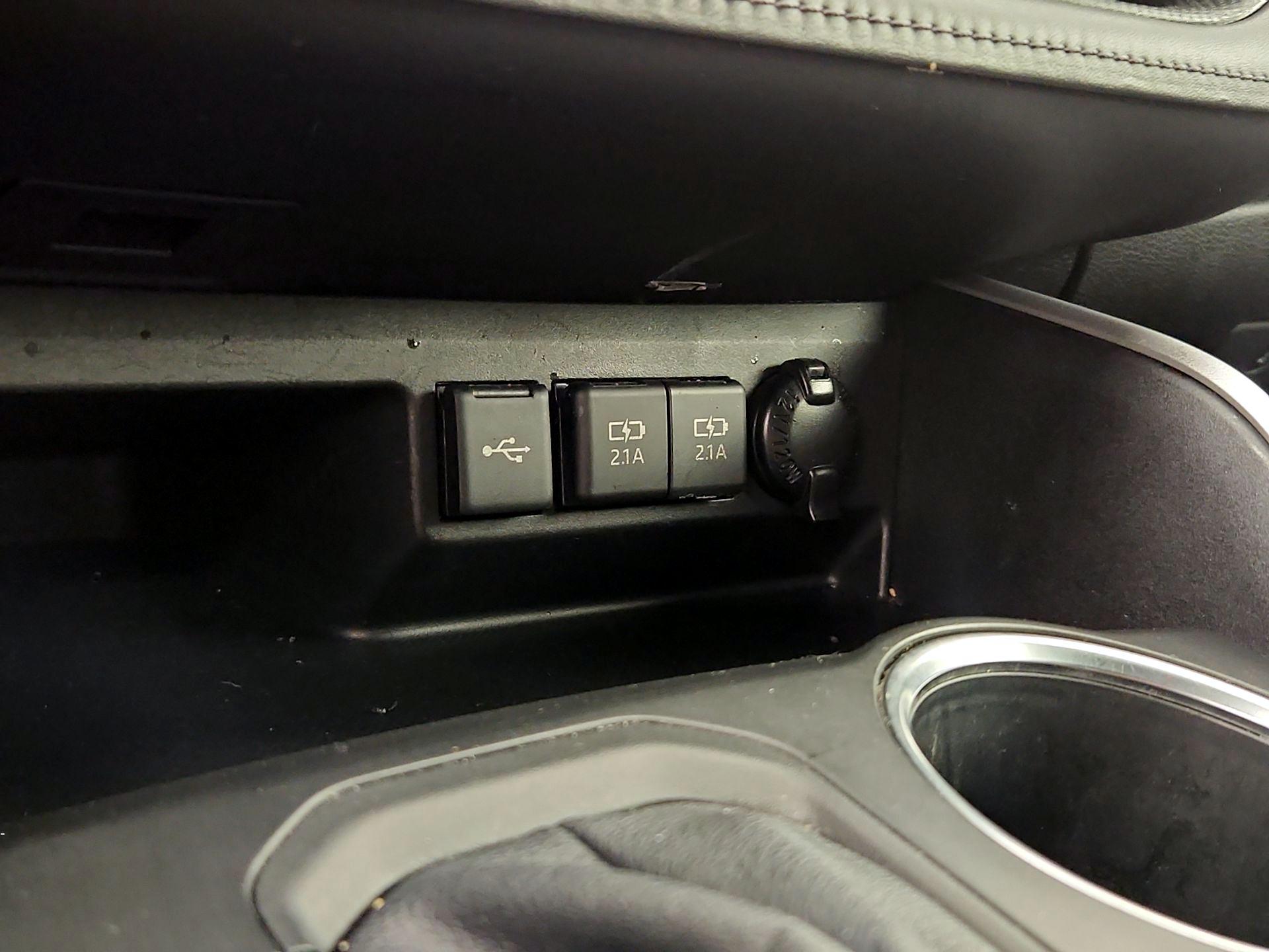 Thumbnail: 2021 Toyota Highlander - 18