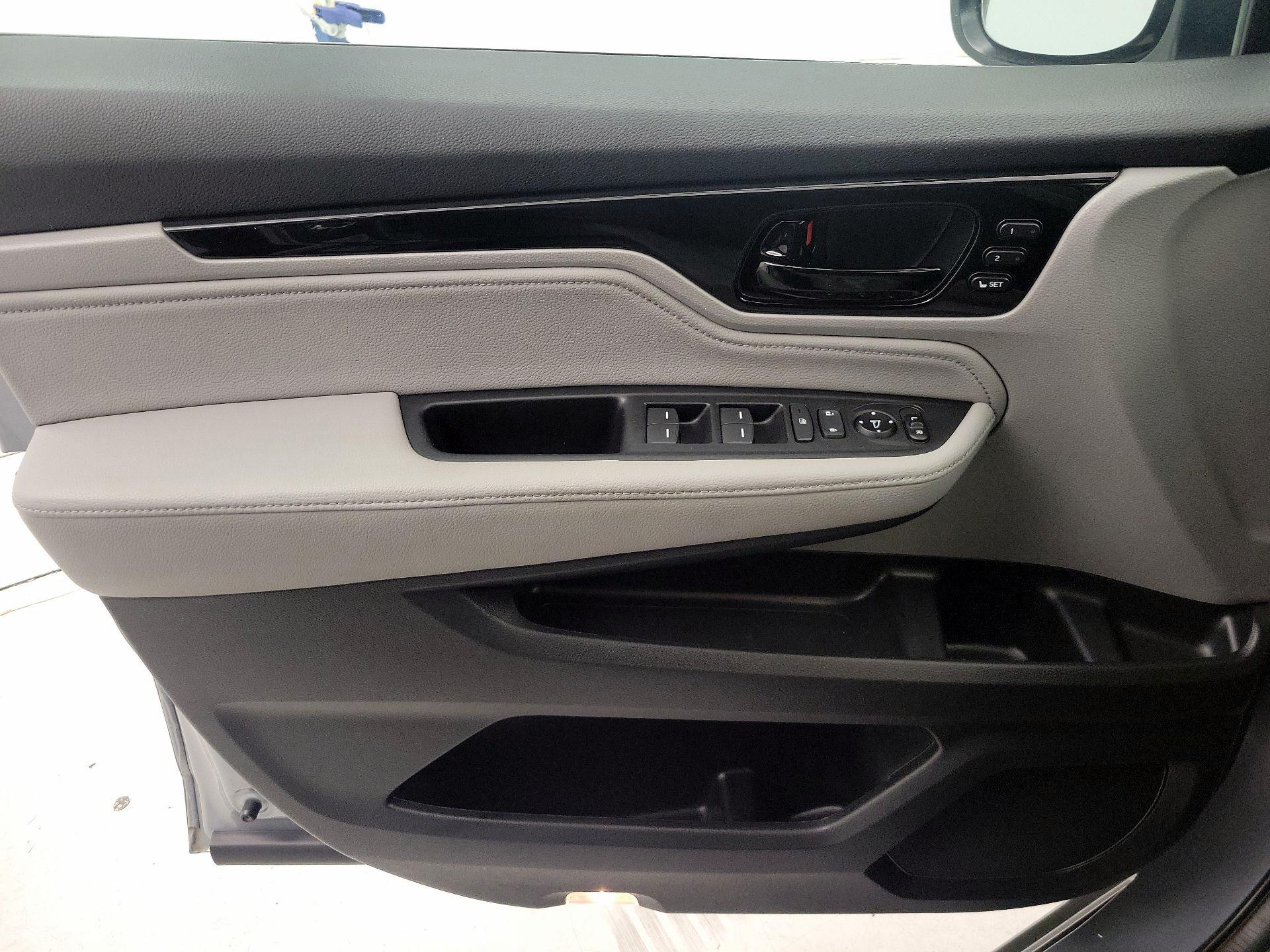 Thumbnail: 2021 Honda Odyssey - 12