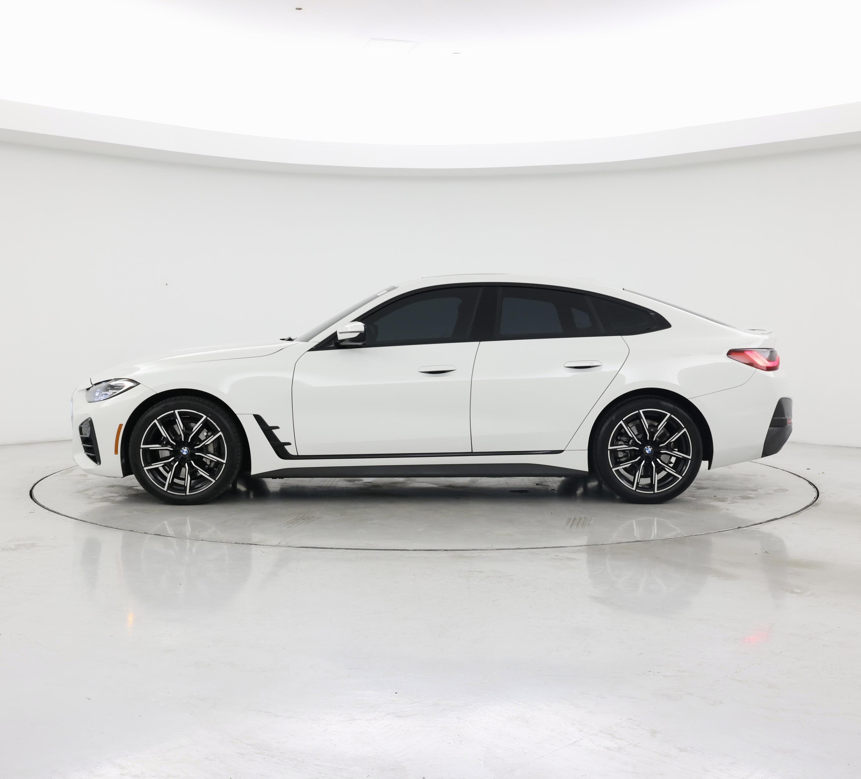 Thumbnail: 2022 BMW 4 Series - 3