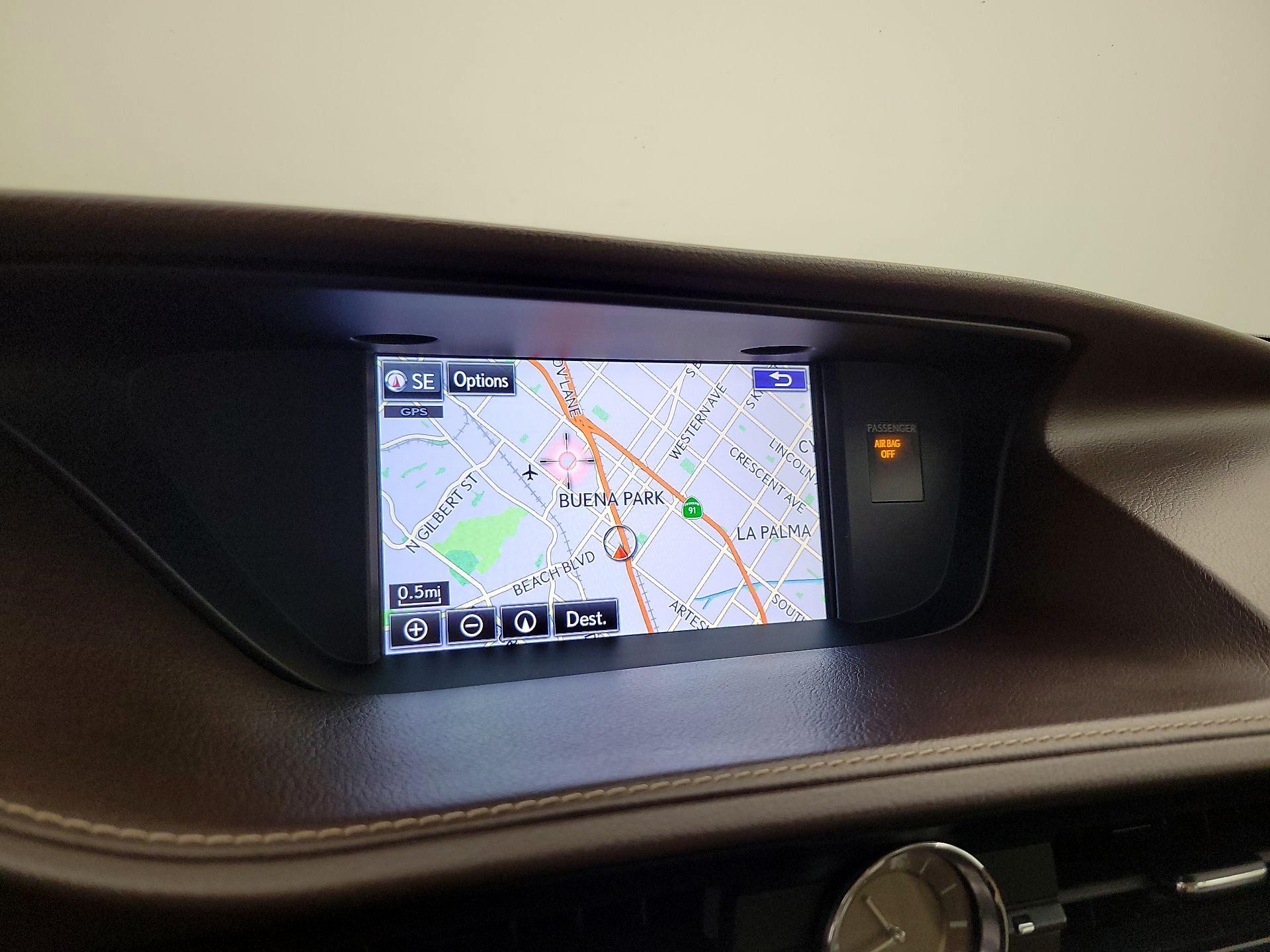 Thumbnail: 2016 Lexus ES - 14