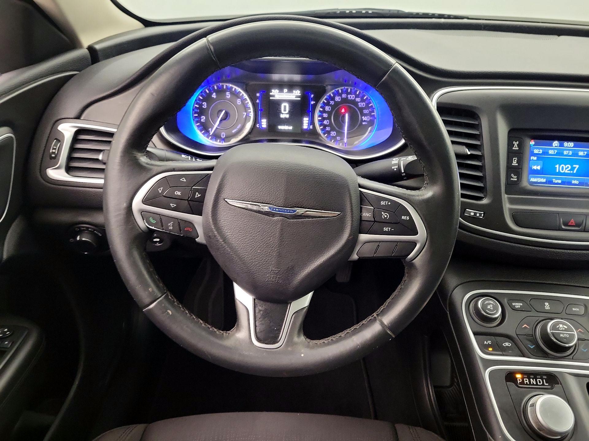 Thumbnail: 2015 Chrysler 200 - 10