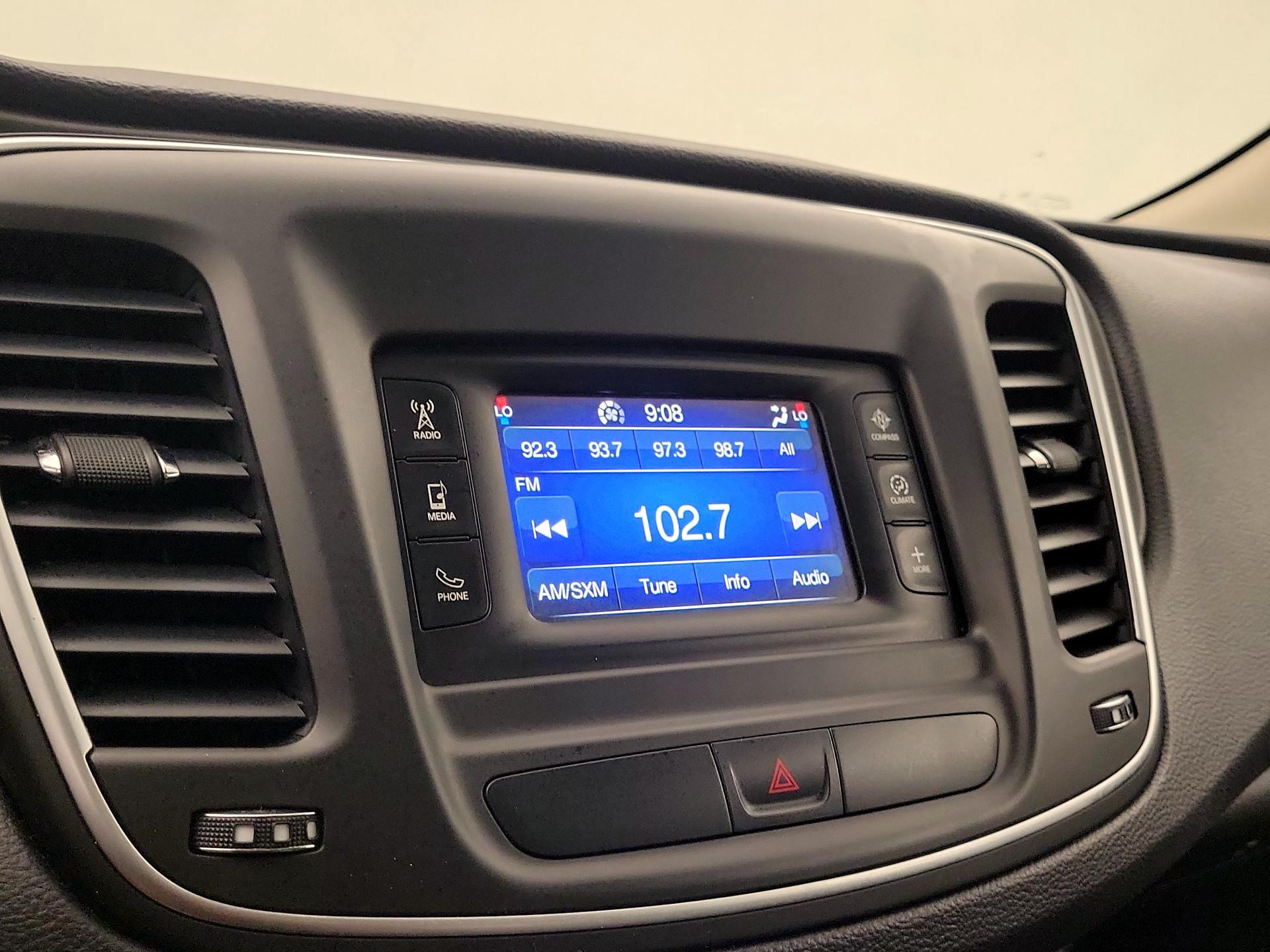 Thumbnail: 2015 Chrysler 200 - 15