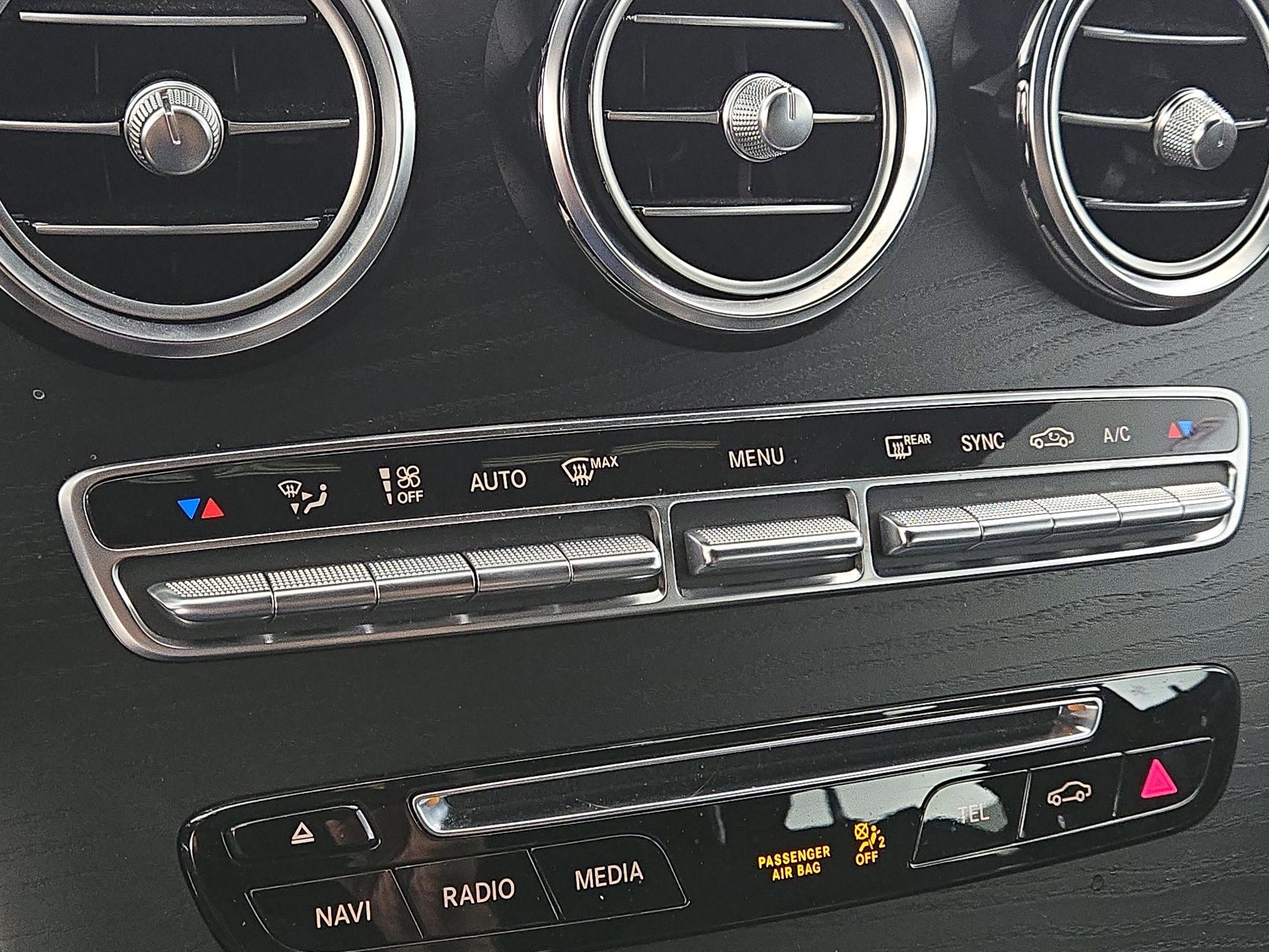 Thumbnail: 2019 Mercedes-Benz GLC - 16
