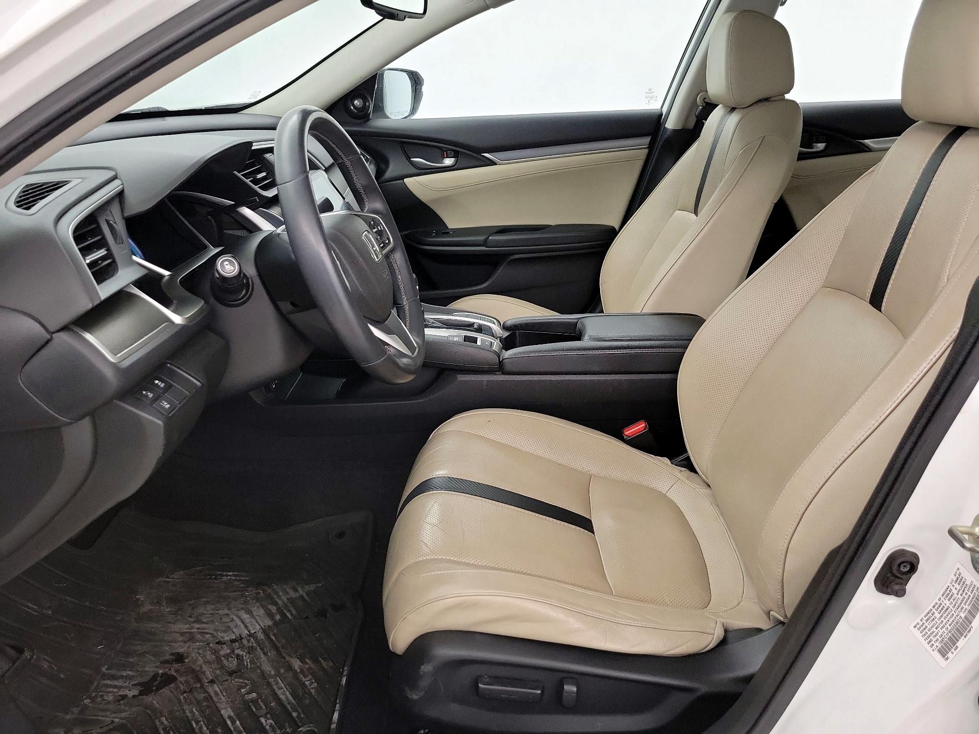 Thumbnail: 2016 Honda Civic - 11