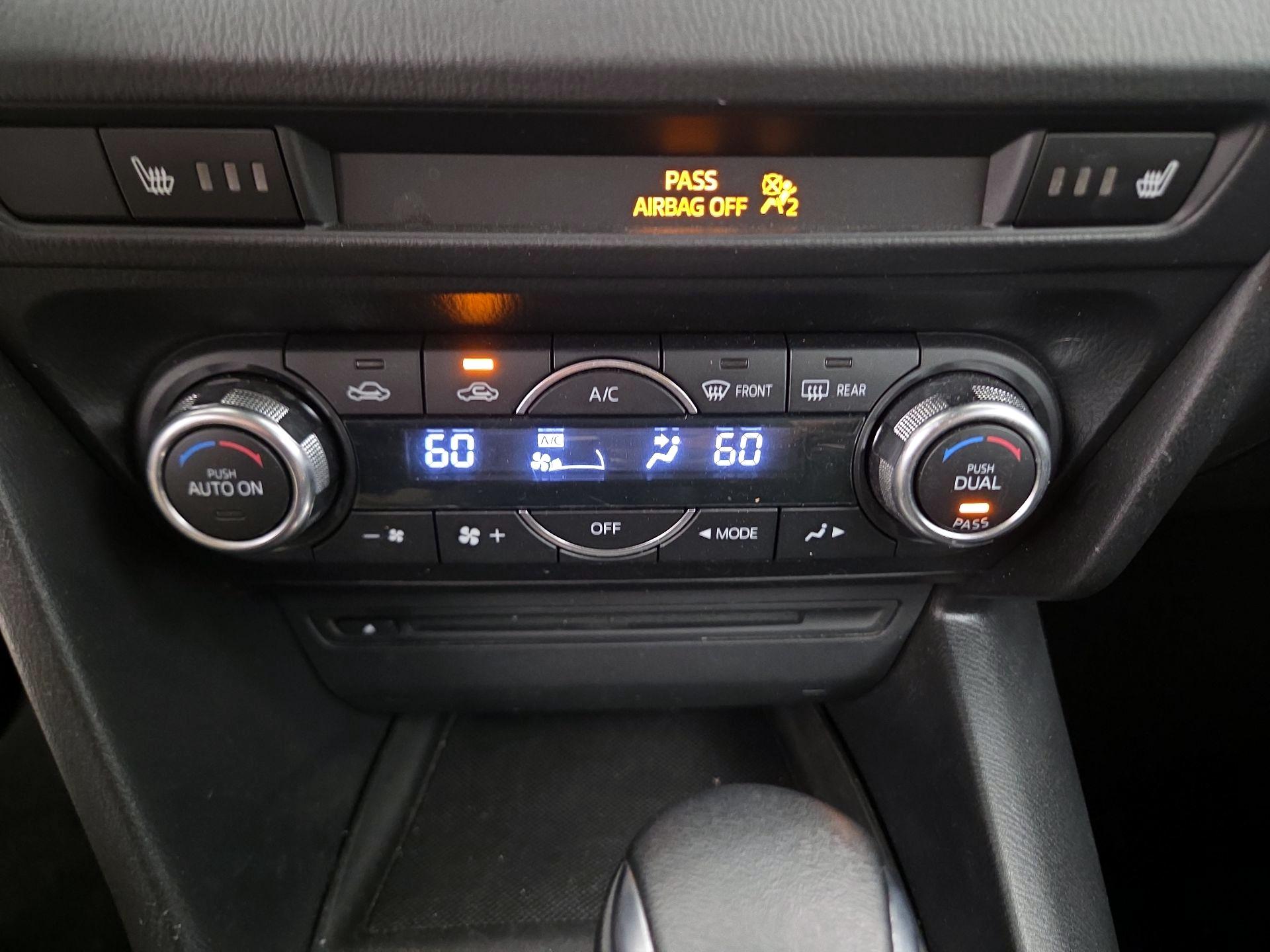 Thumbnail: 2015 Mazda Mazda3 - 17