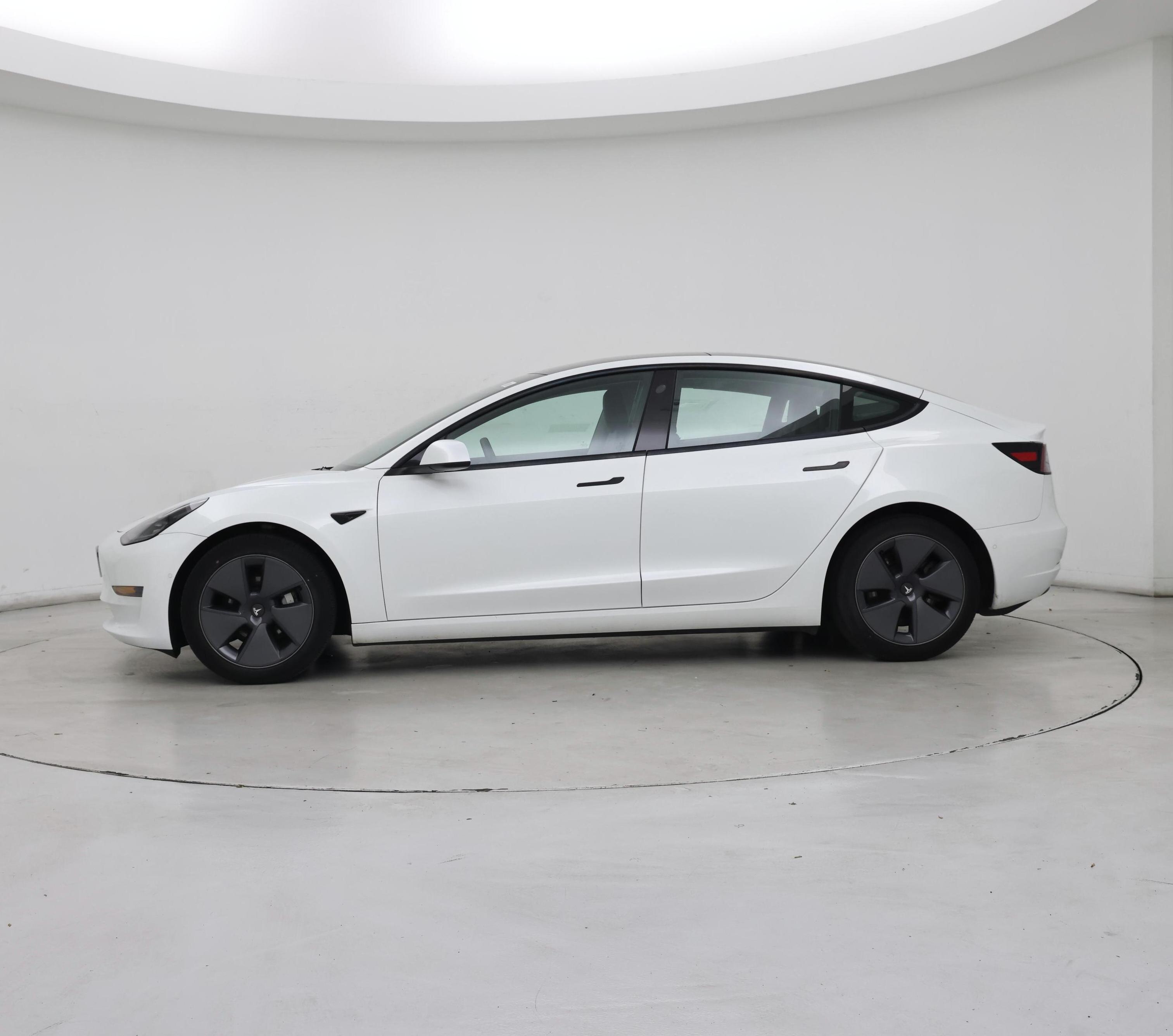 Thumbnail: 2022 Tesla Model 3 - 3