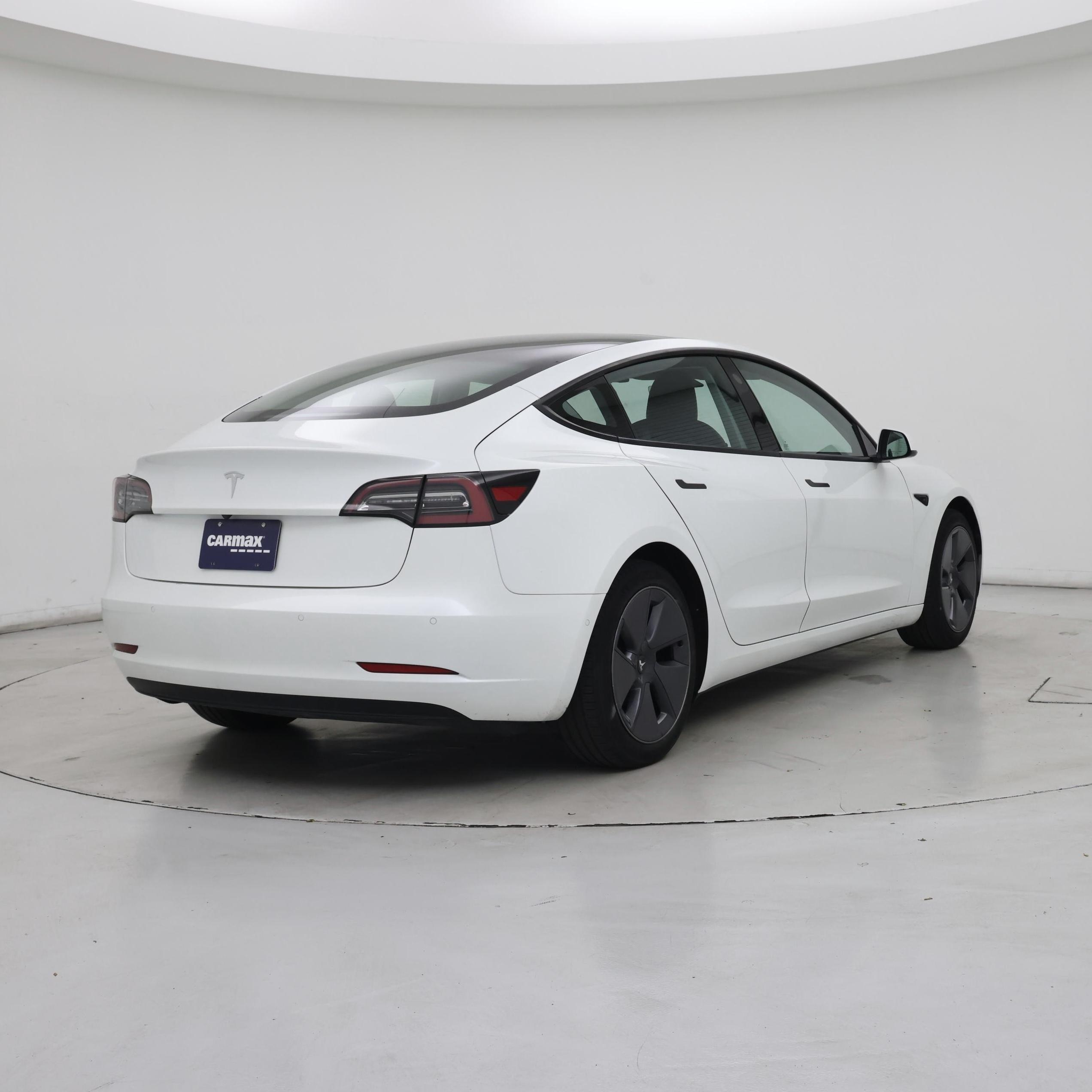Thumbnail: 2022 Tesla Model 3 - 8