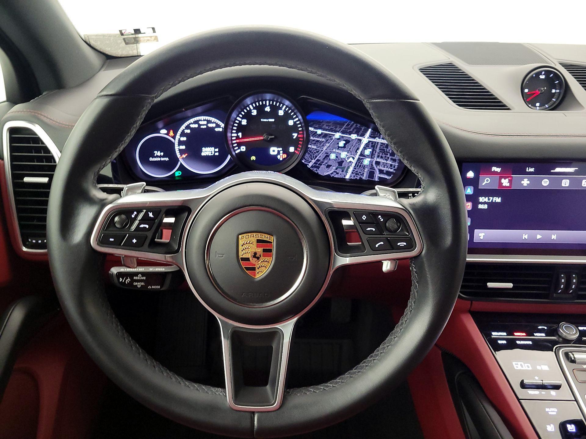 Thumbnail: 2023 Porsche Cayenne - 10