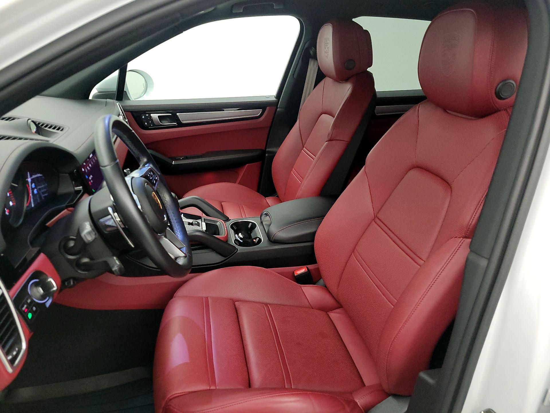 Thumbnail: 2023 Porsche Cayenne - 11
