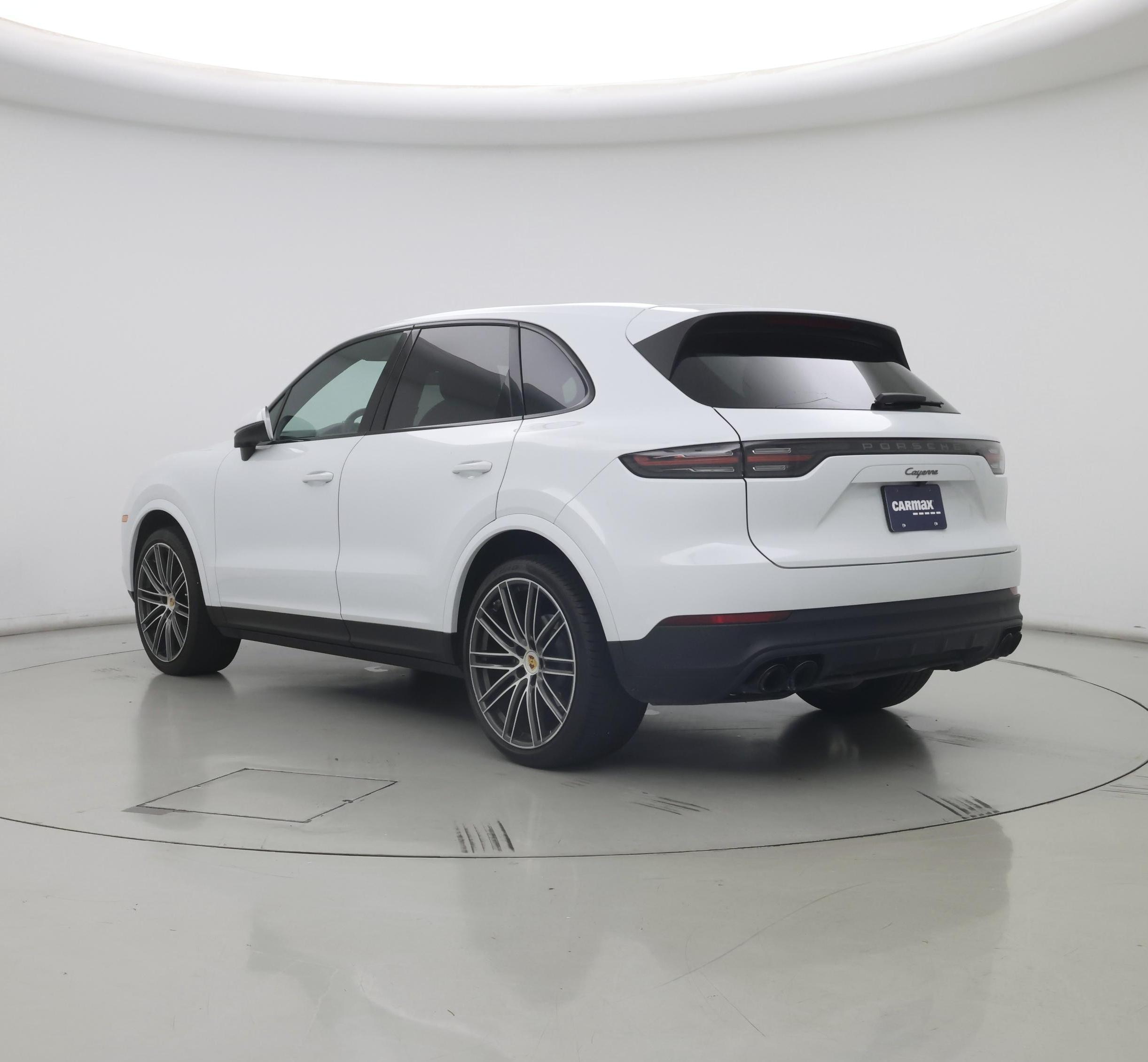 Thumbnail: 2023 Porsche Cayenne - 2