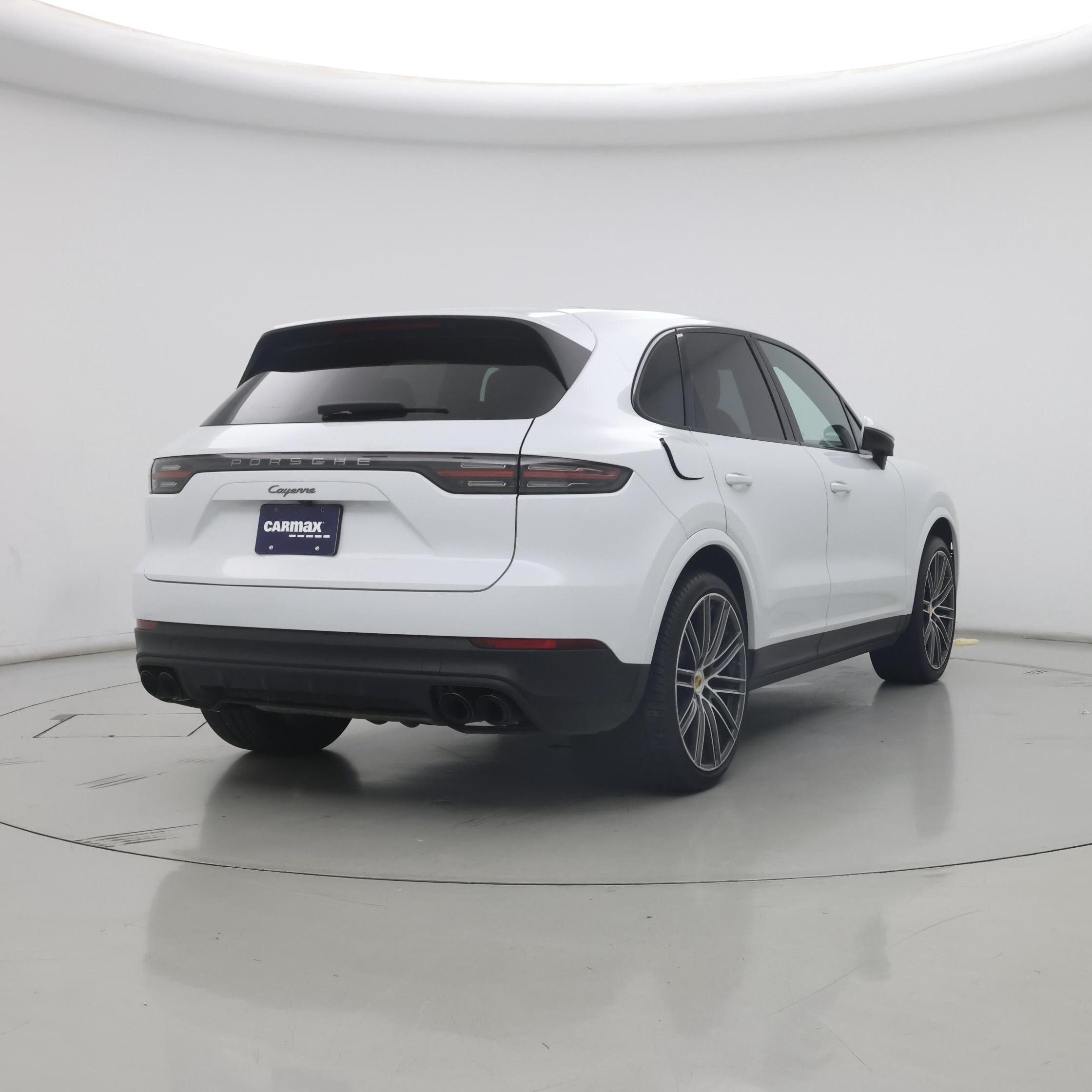 Thumbnail: 2023 Porsche Cayenne - 8