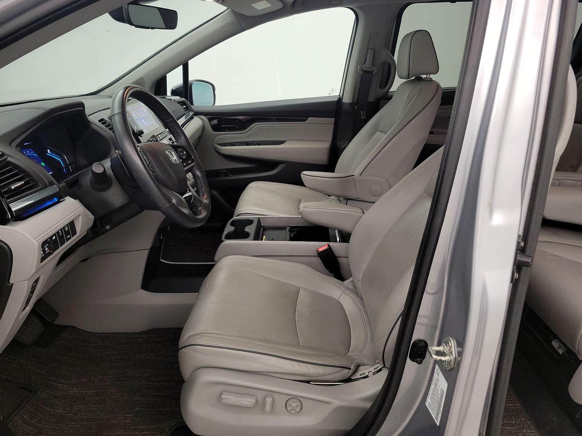 Thumbnail: 2021 Honda Odyssey - 11