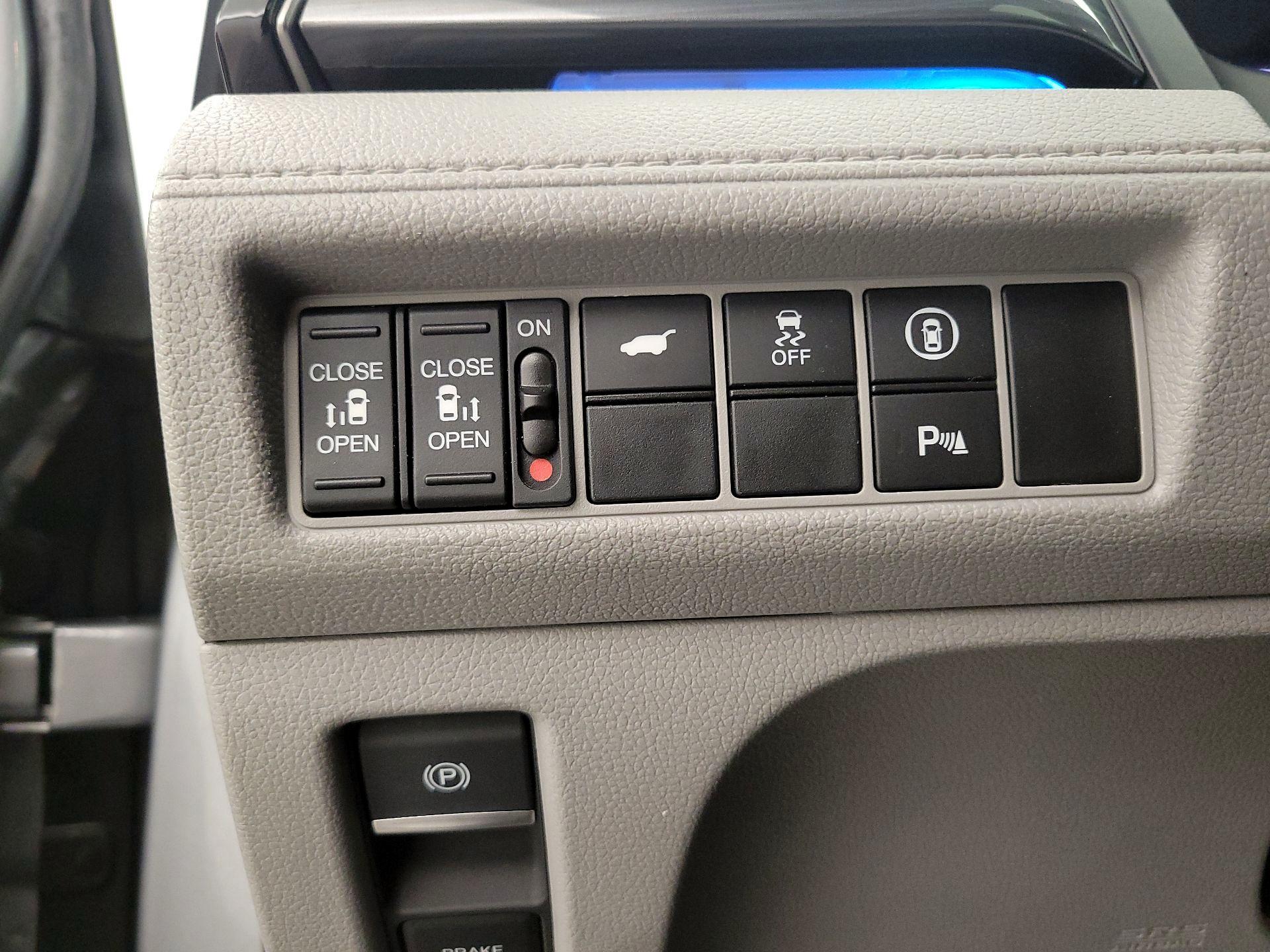 Thumbnail: 2021 Honda Odyssey - 13