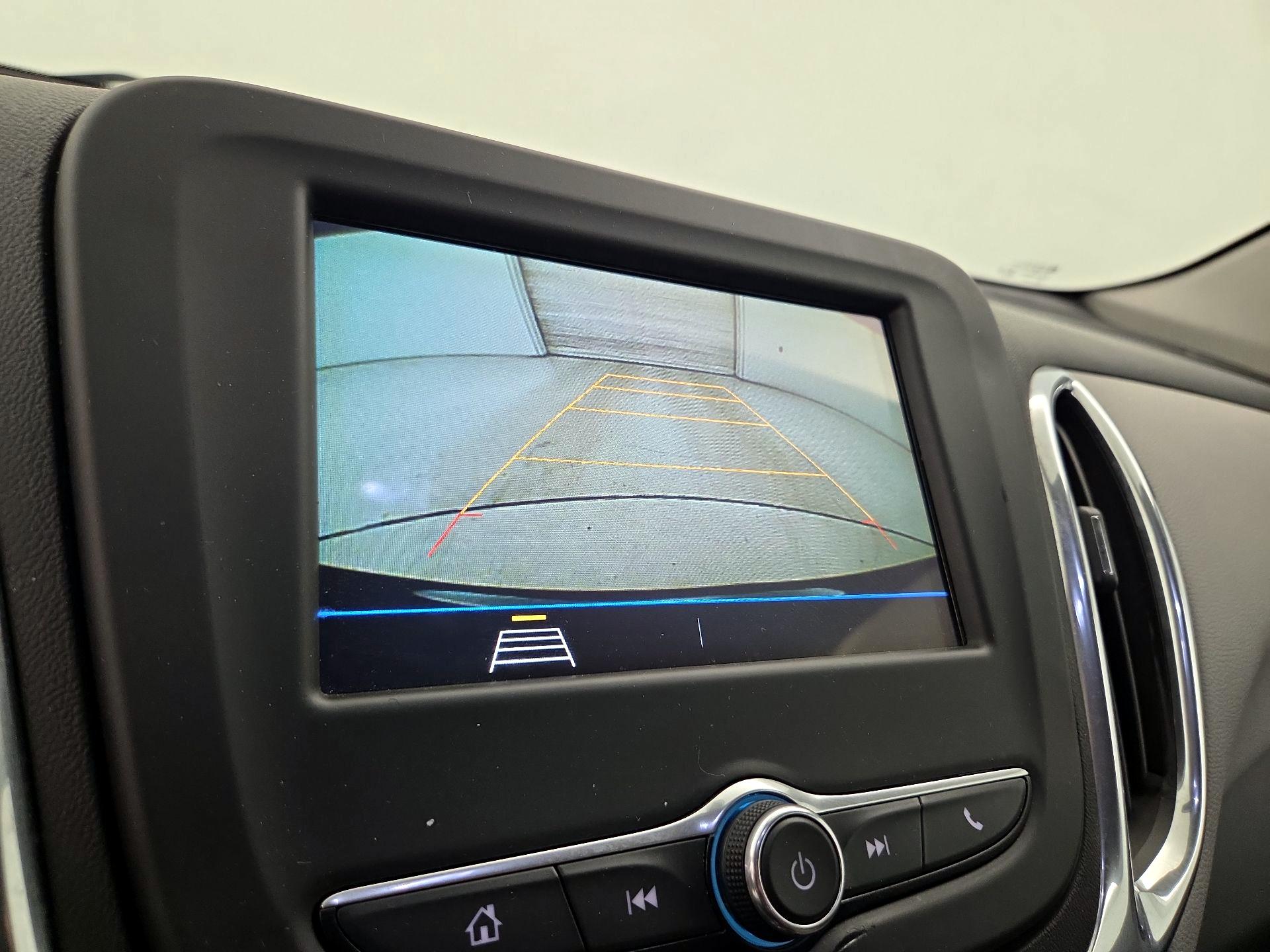Thumbnail: 2019 Chevrolet Equinox - 14