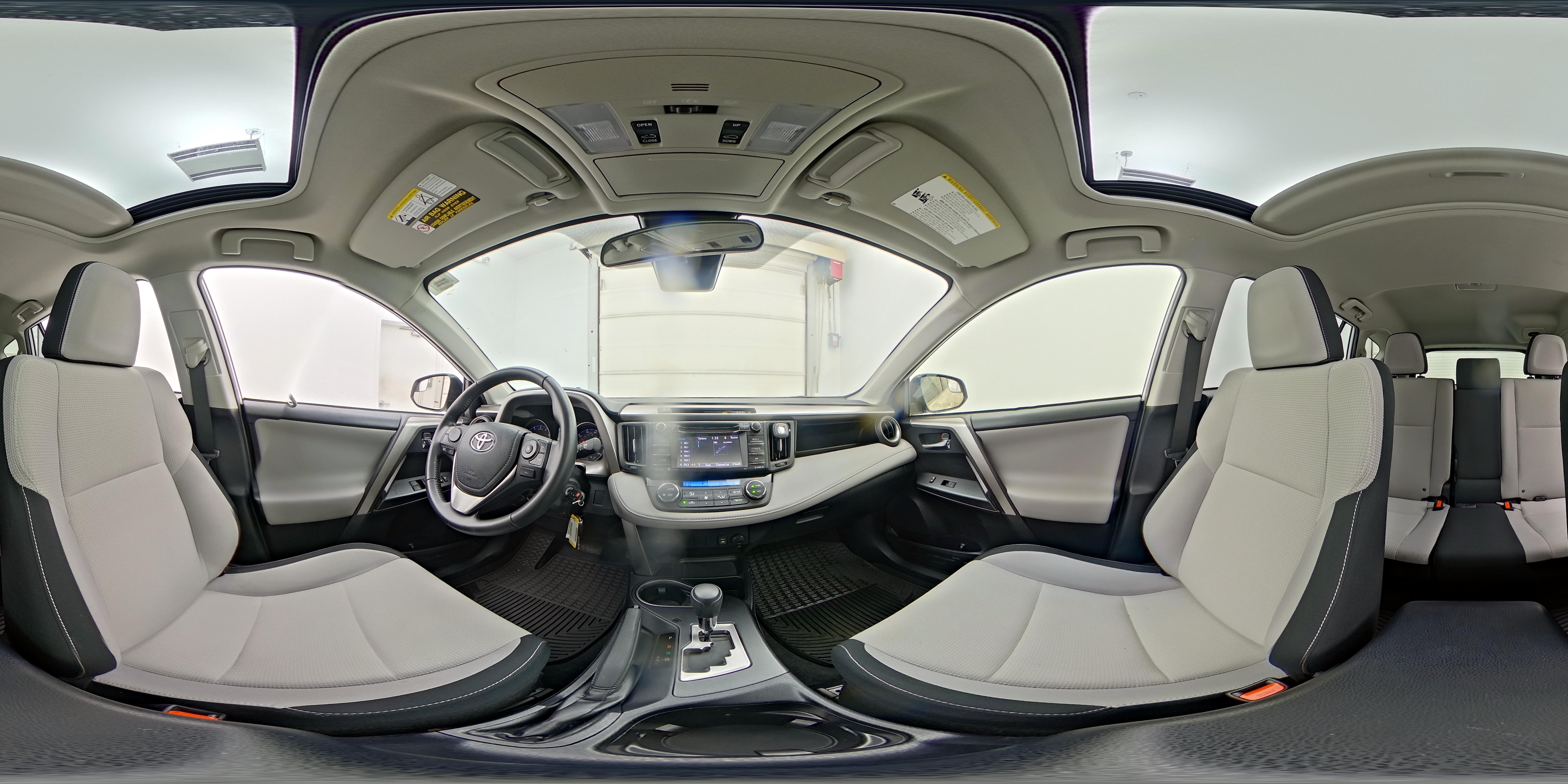 2017 Toyota RAV4 XLE - Photo 25