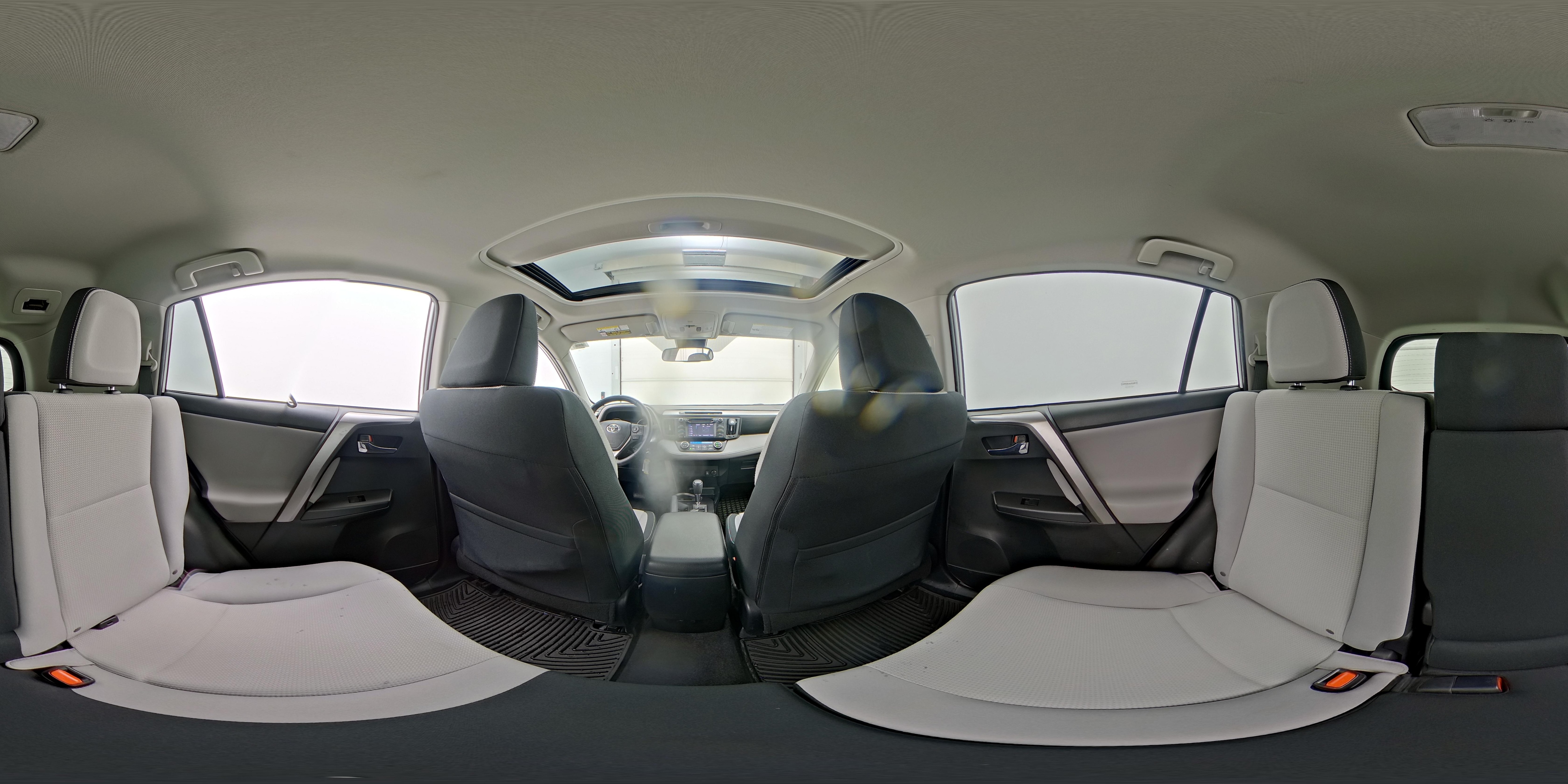 2017 Toyota RAV4 XLE - Photo 26