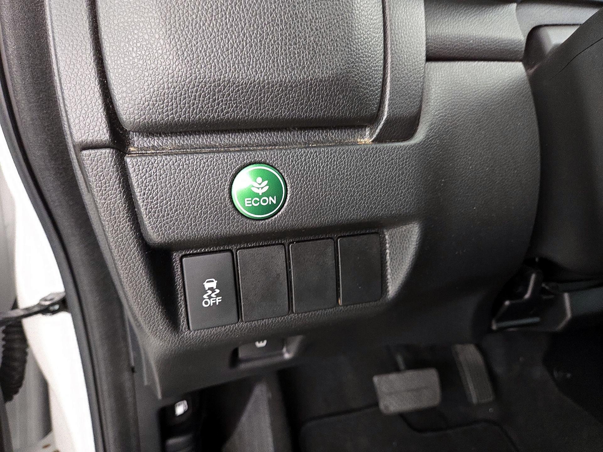 Thumbnail: 2015 Honda Fit - 13