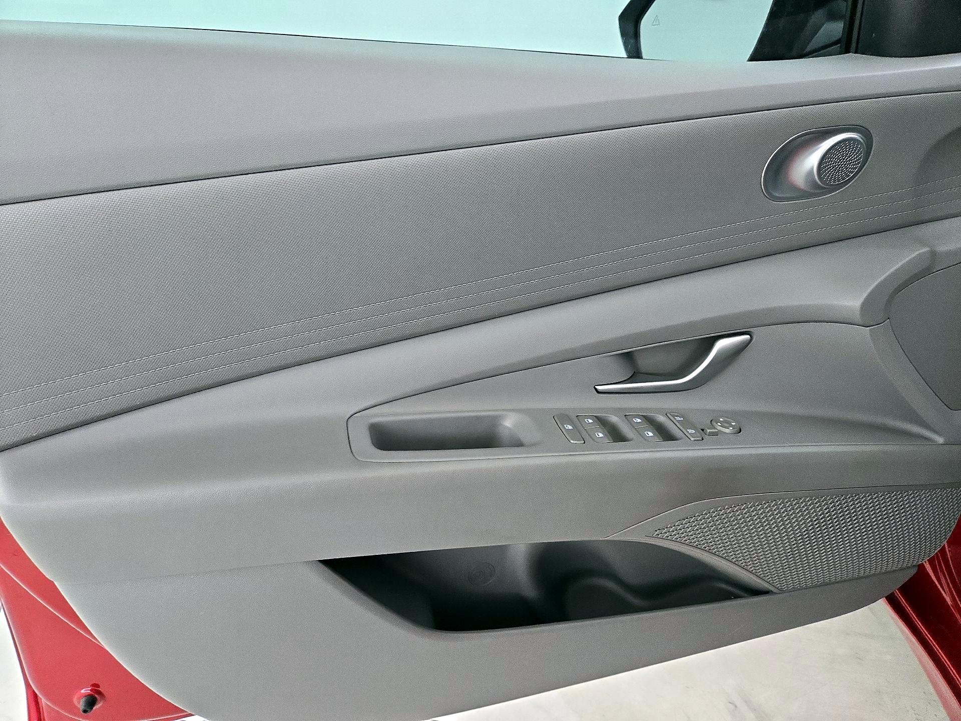 Thumbnail: 2024 Hyundai Elantra - 12