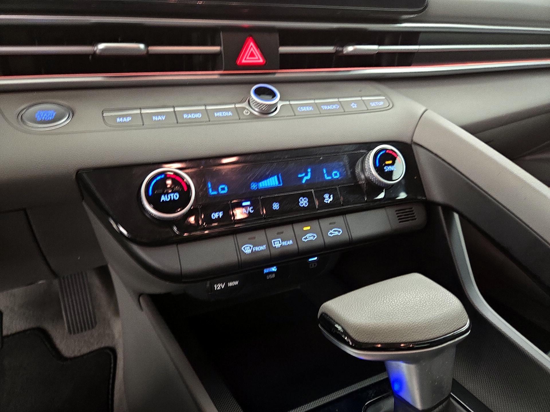 Thumbnail: 2024 Hyundai Elantra - 17
