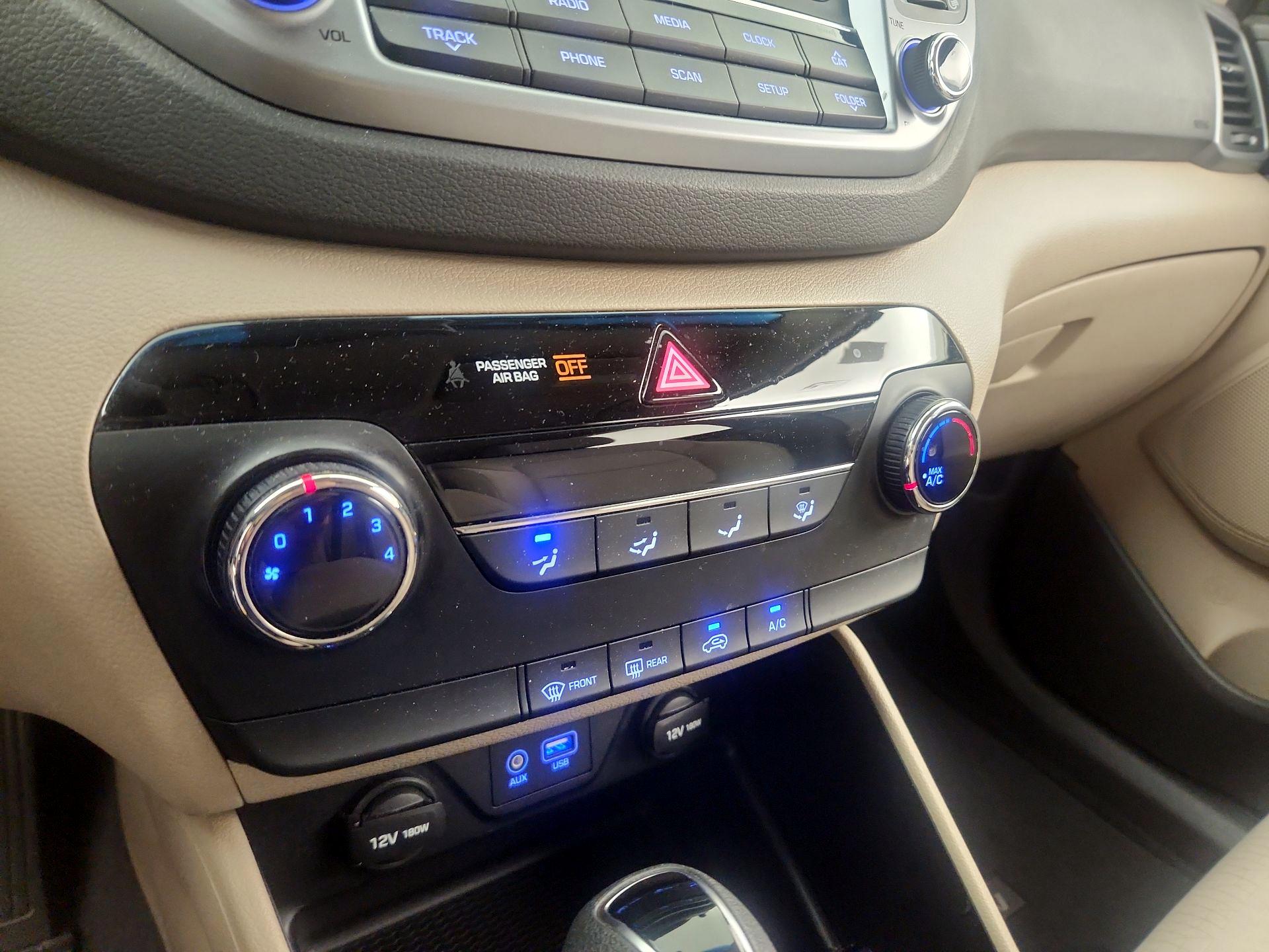 Thumbnail: 2016 Hyundai Tucson - 16