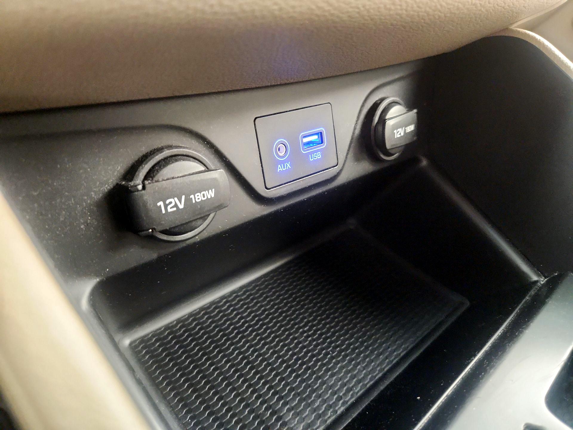 Thumbnail: 2016 Hyundai Tucson - 18