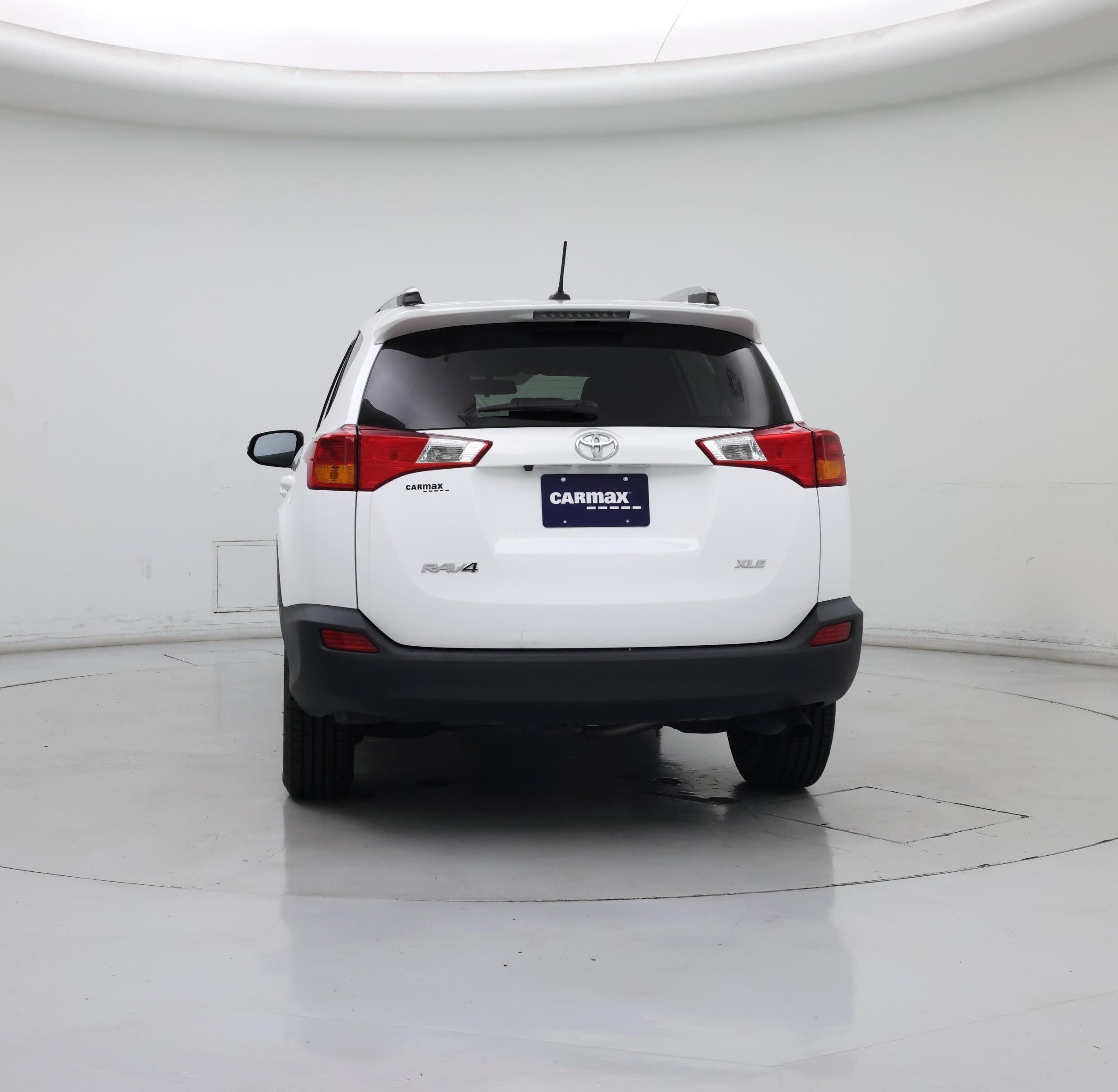 Thumbnail: 2015 Toyota RAV4 - 6